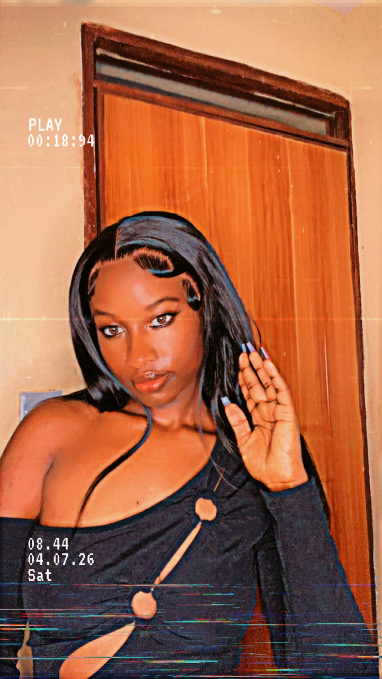 @👑Her_Queen🌸