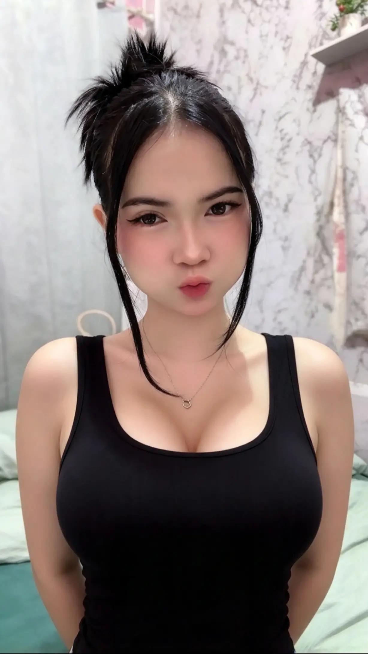 @PESONA WANITA