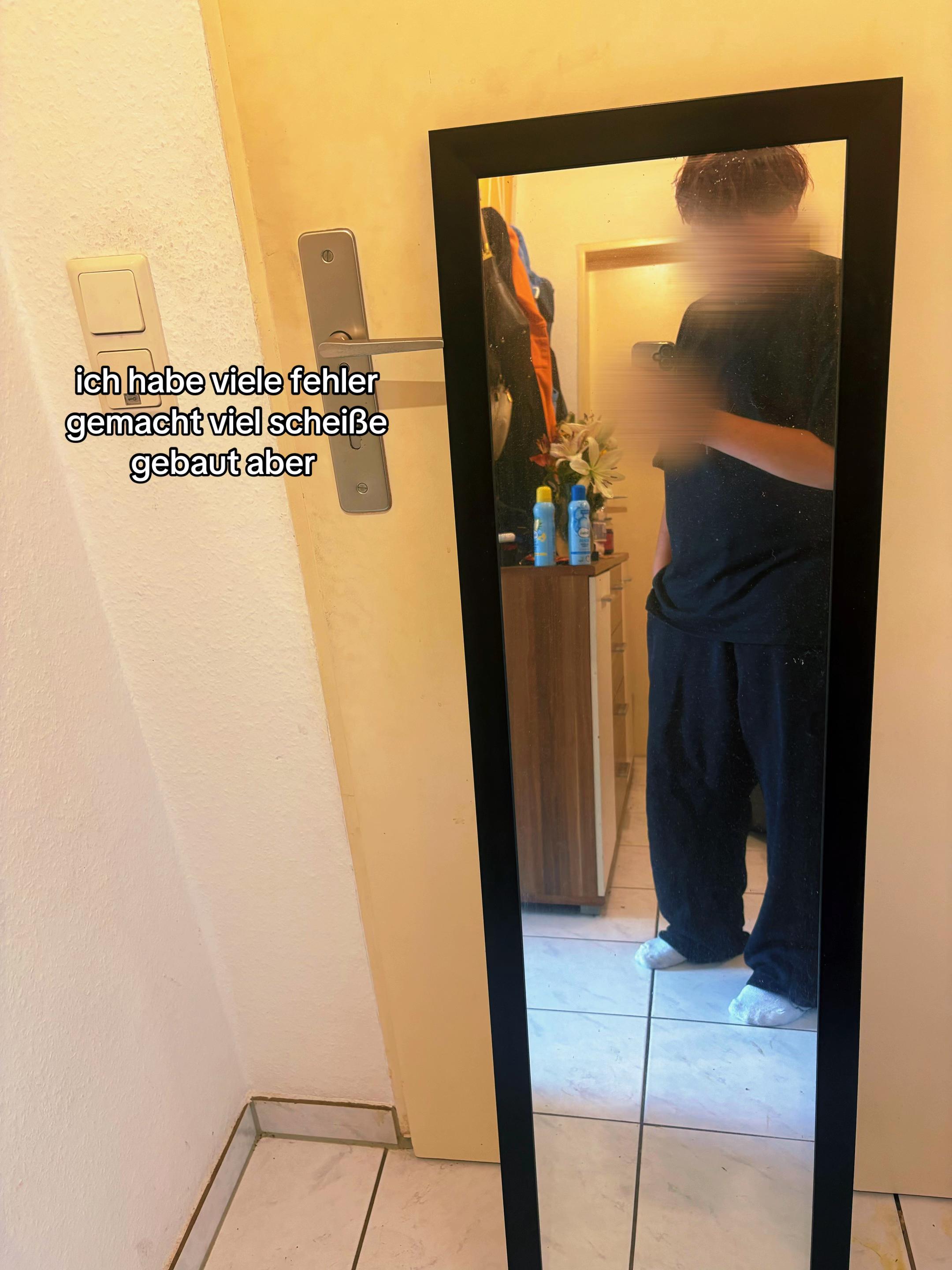 @Lara⚢