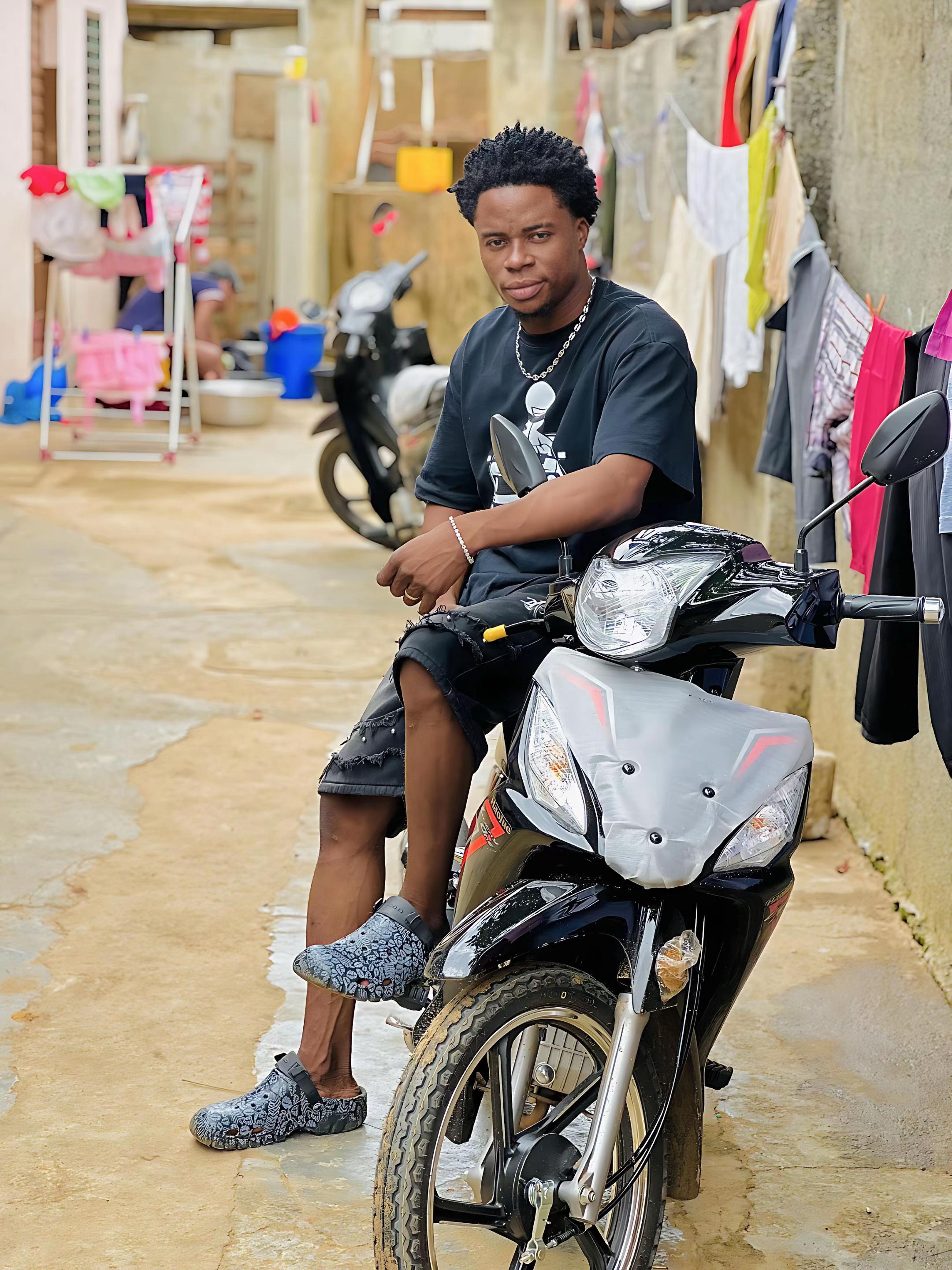 @Abdoul baki 🧿