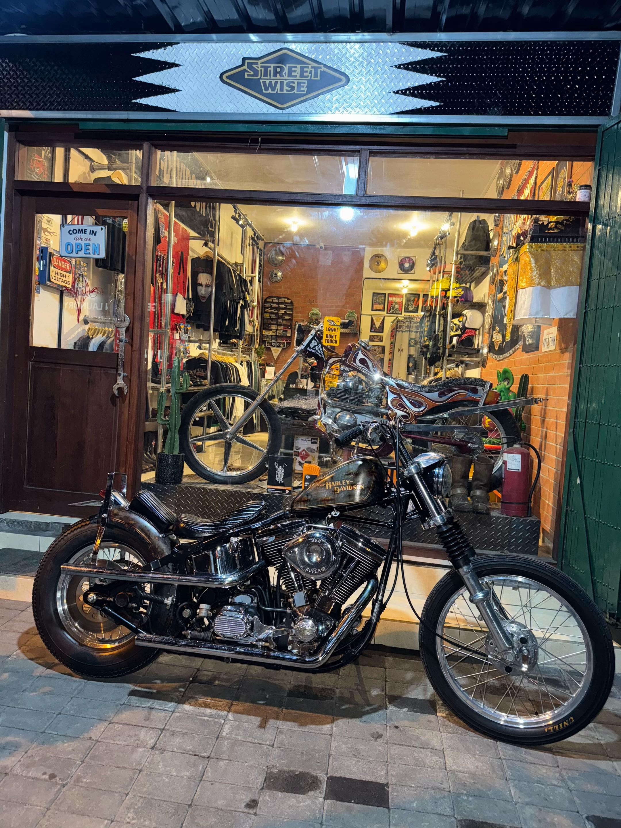 @STREET WISE VINTAGE