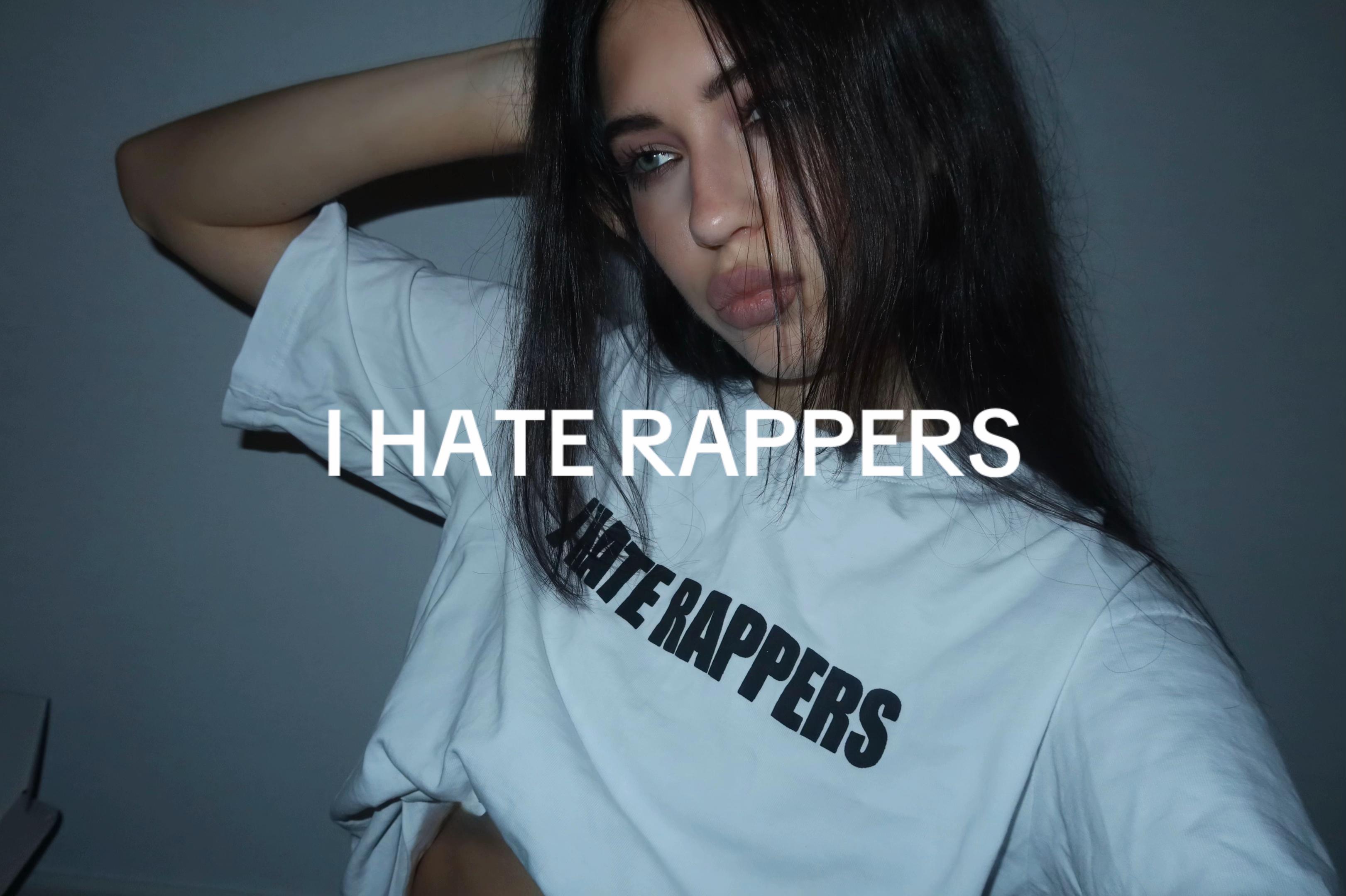 @Milania