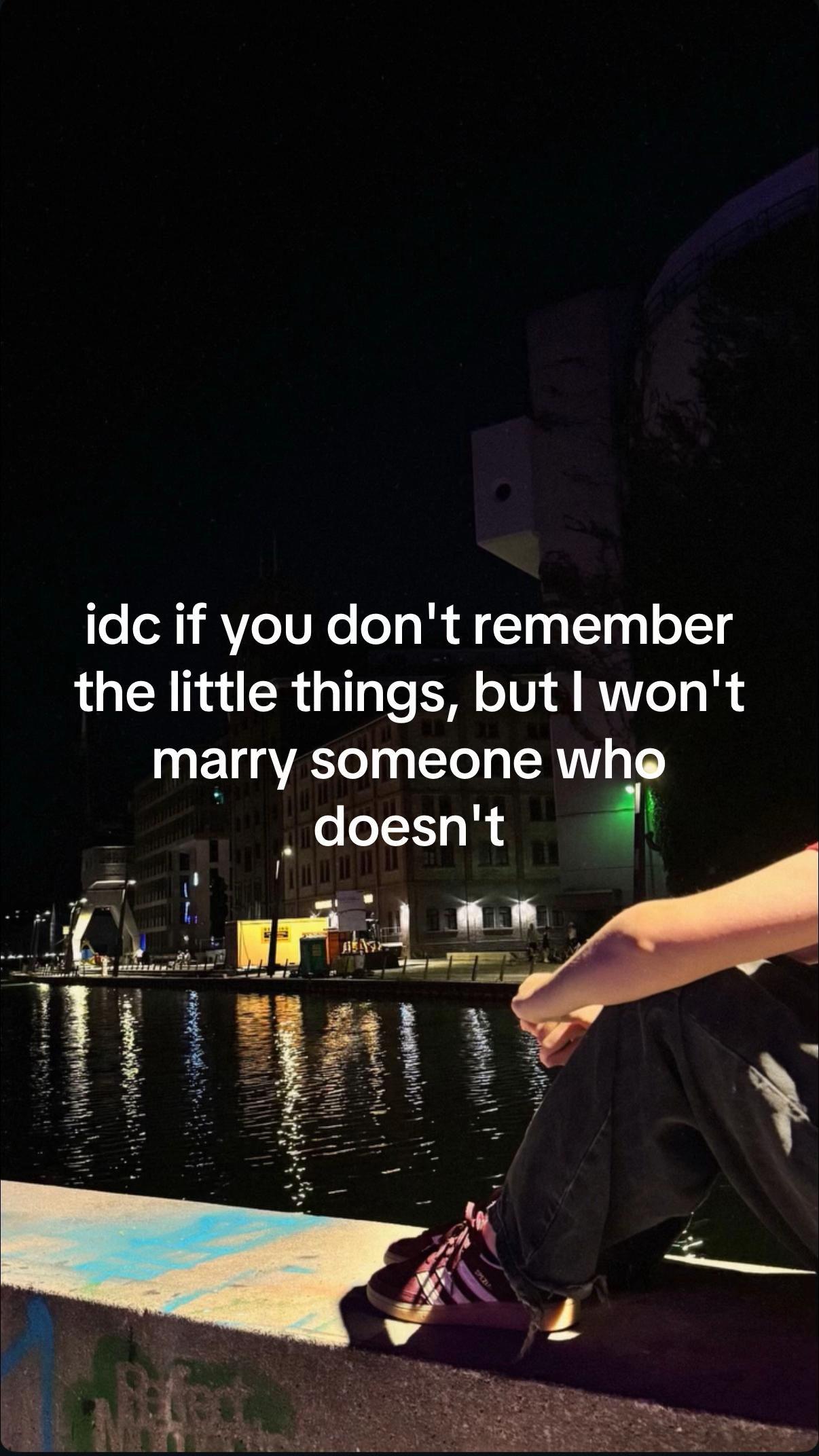 @🤓