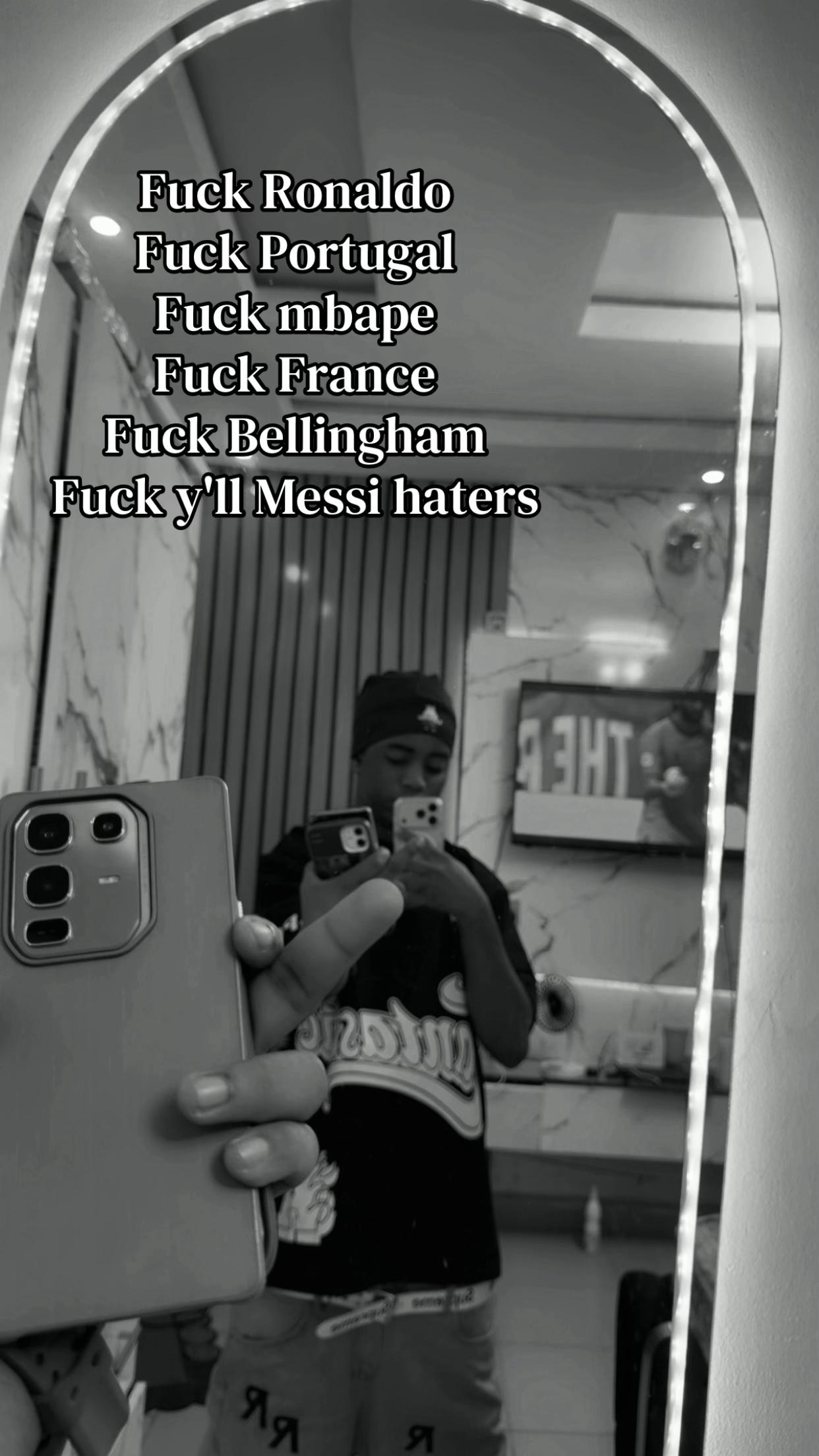 @Boy Sad 😡
