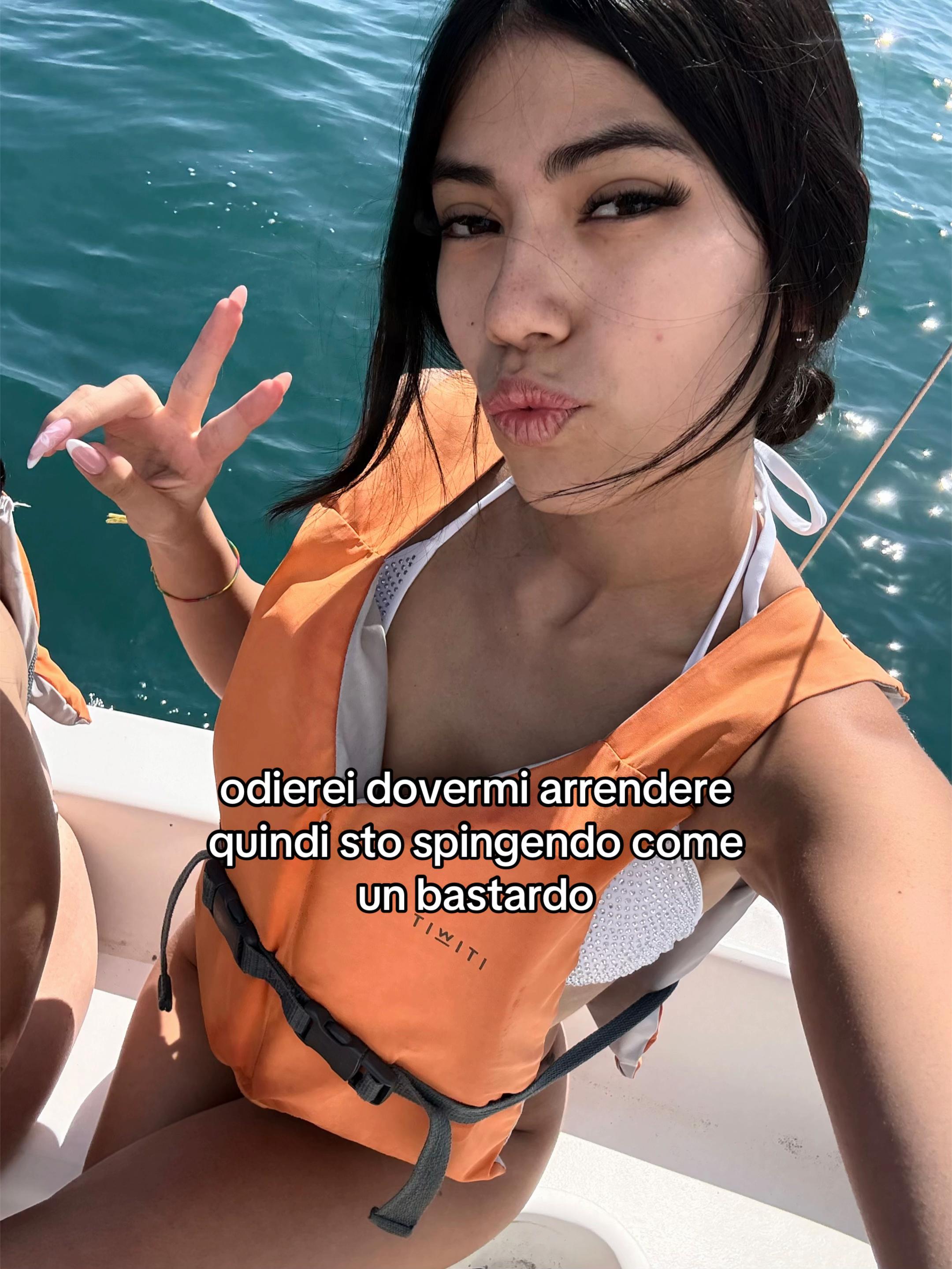 @💋🇵🇪