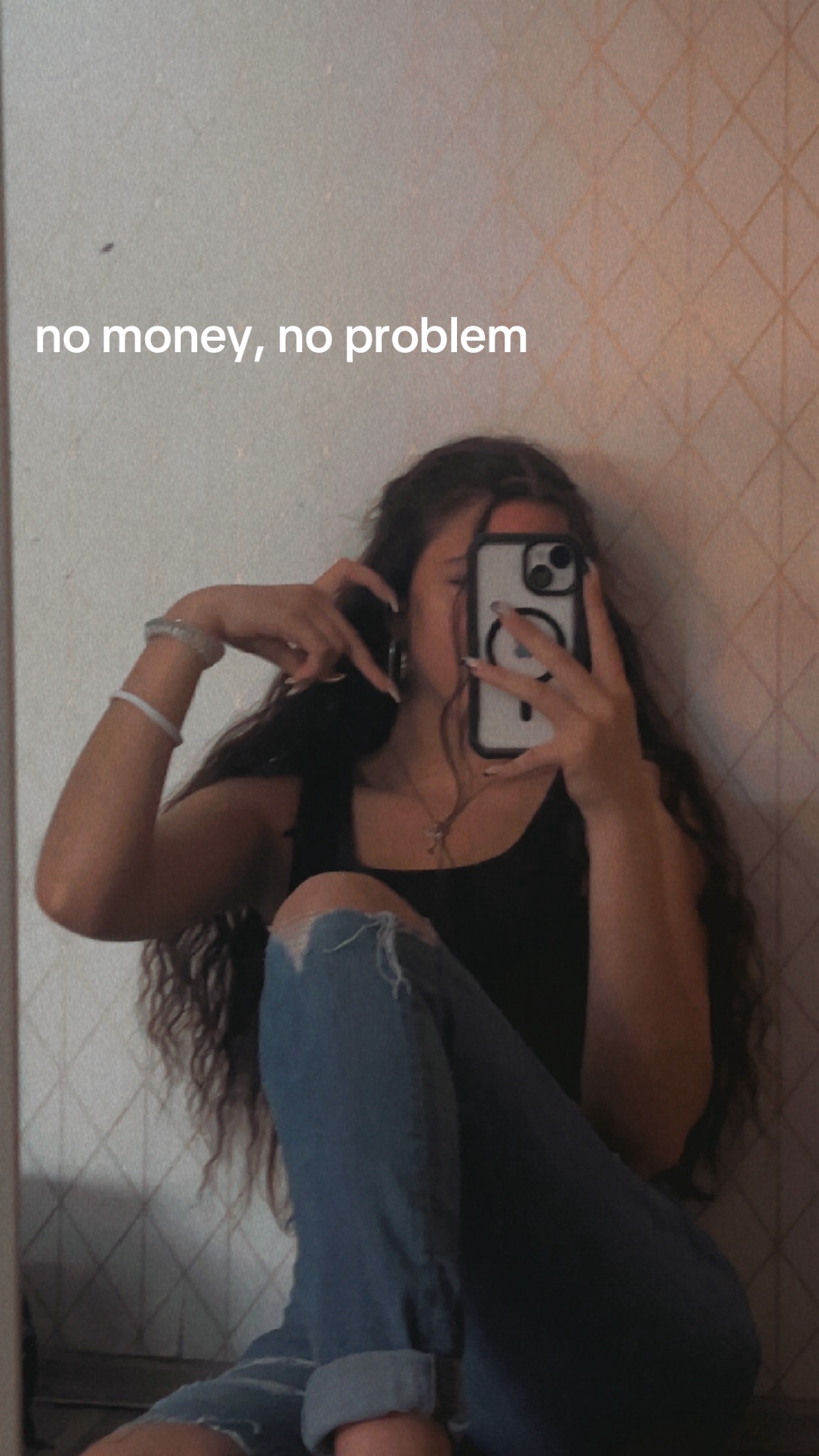 @<3