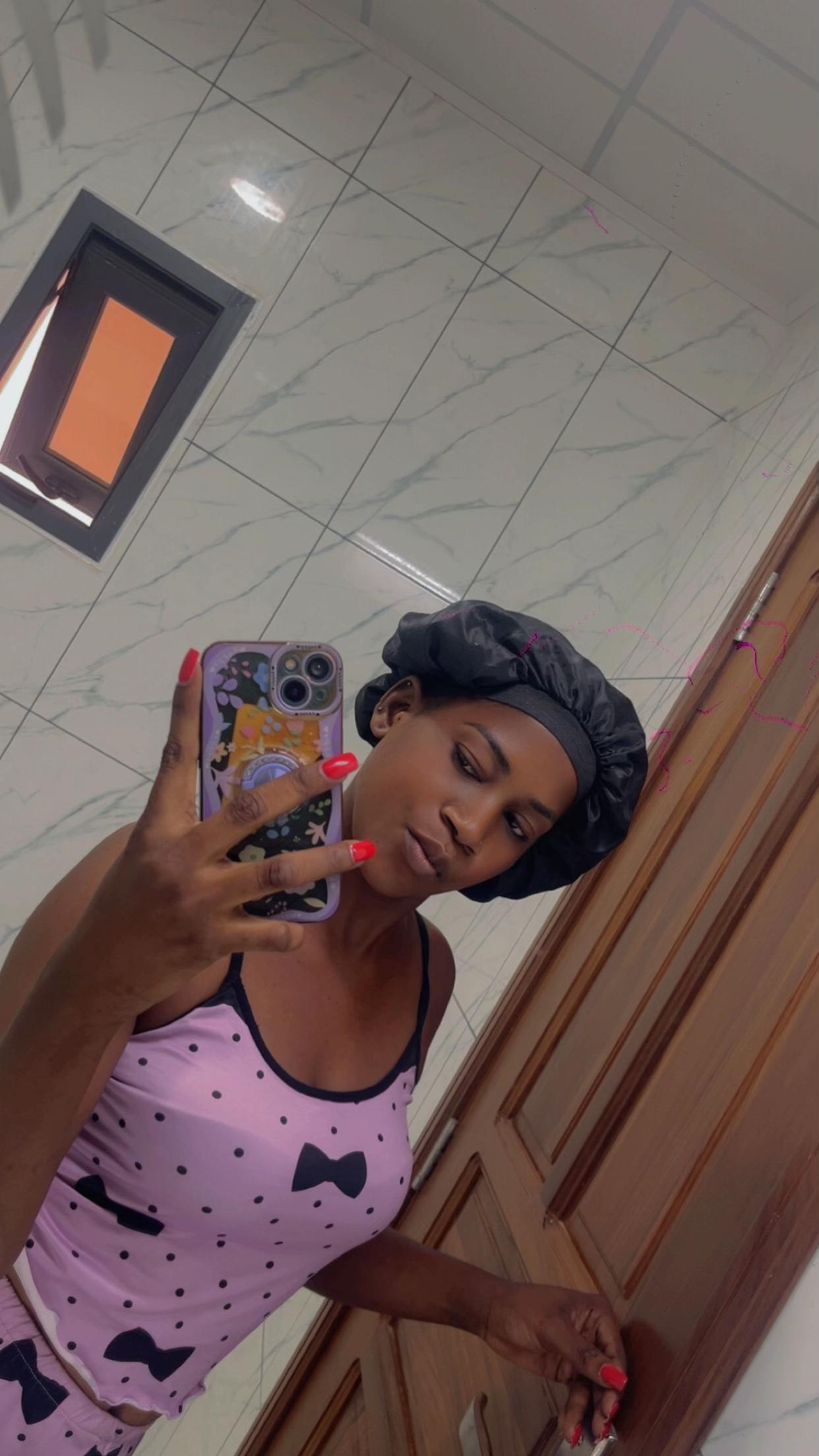 @Sarah Muzi la star