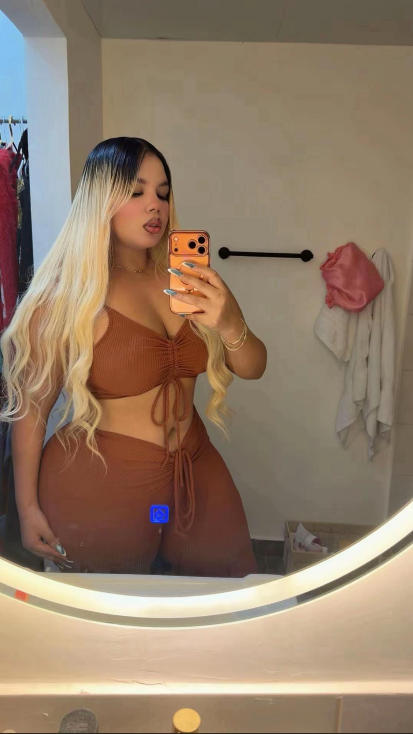 @yanelis254