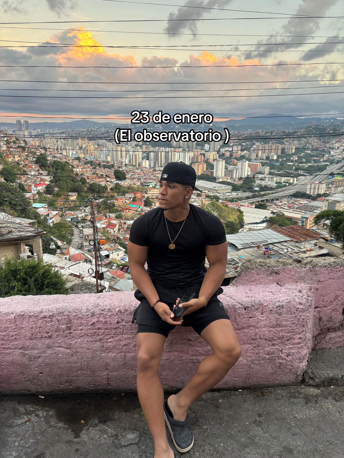 @El Rayo Blanco ⚡️🤍🌌