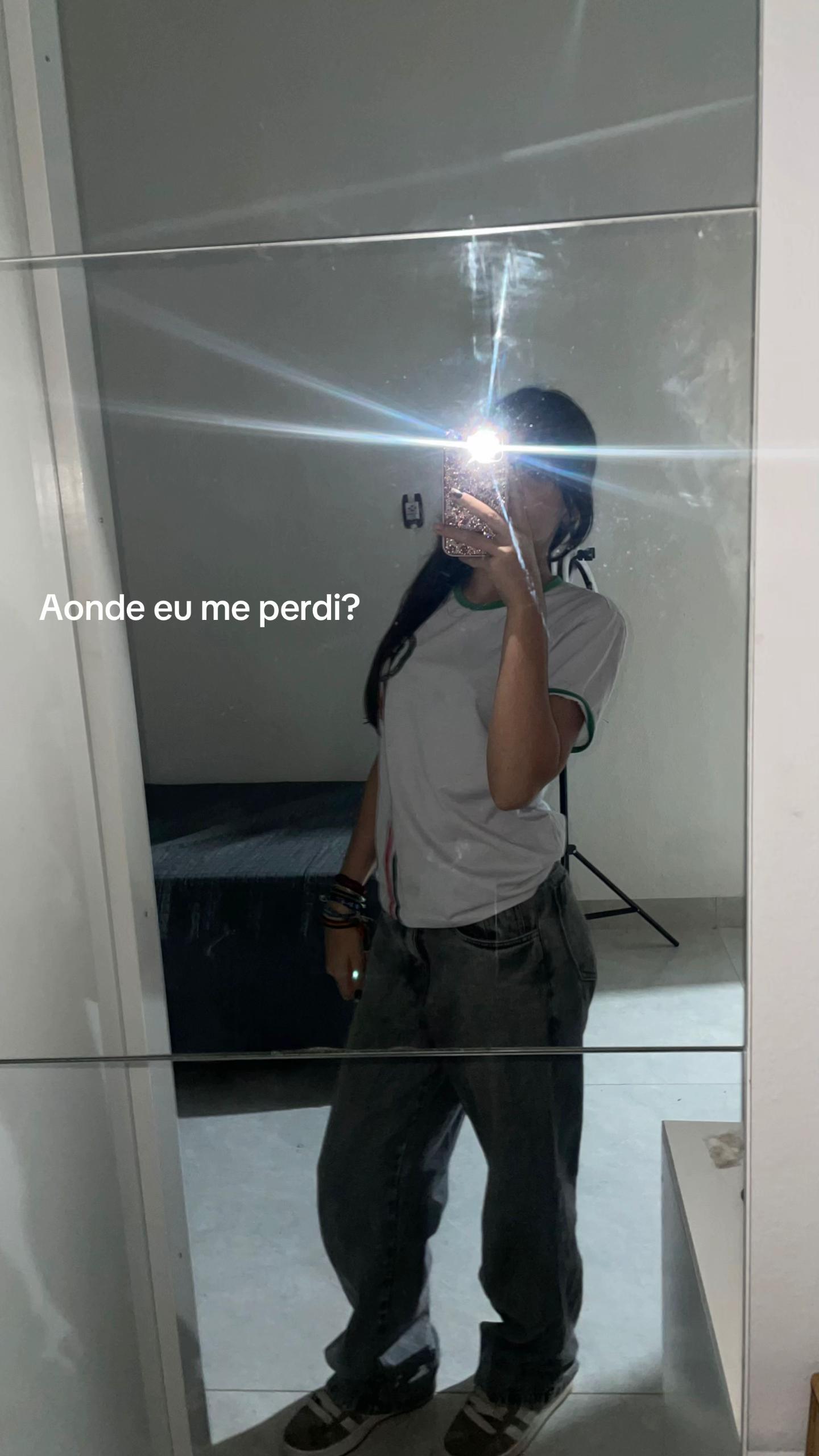 @_yasmin._.santos_