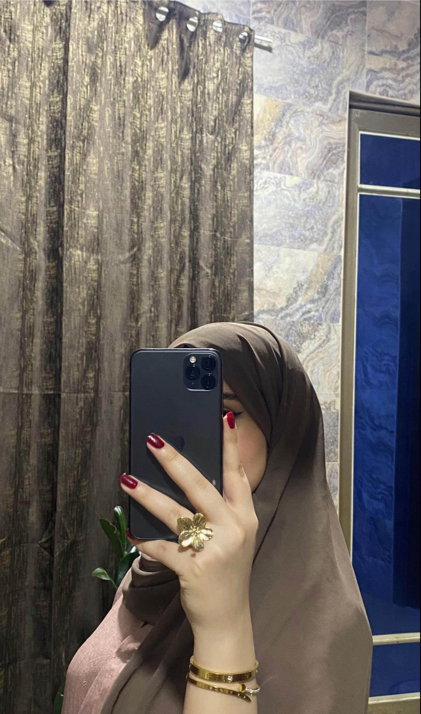 @زينَب🌟.