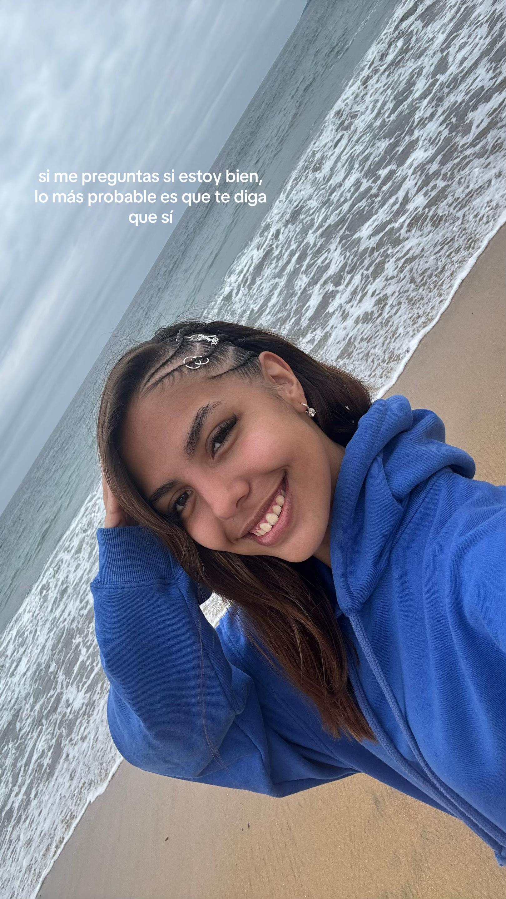 @Camila