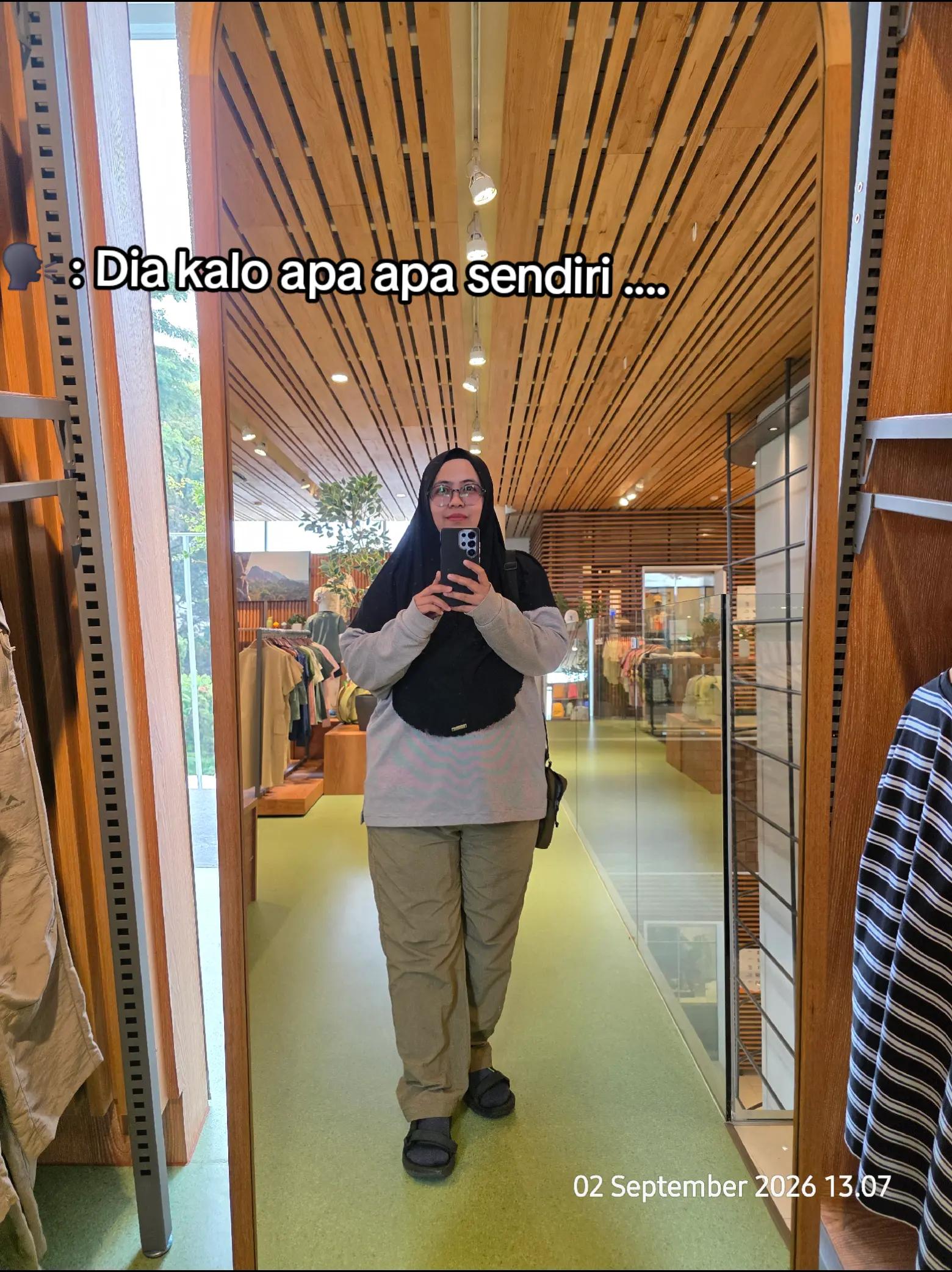 @vhyaast