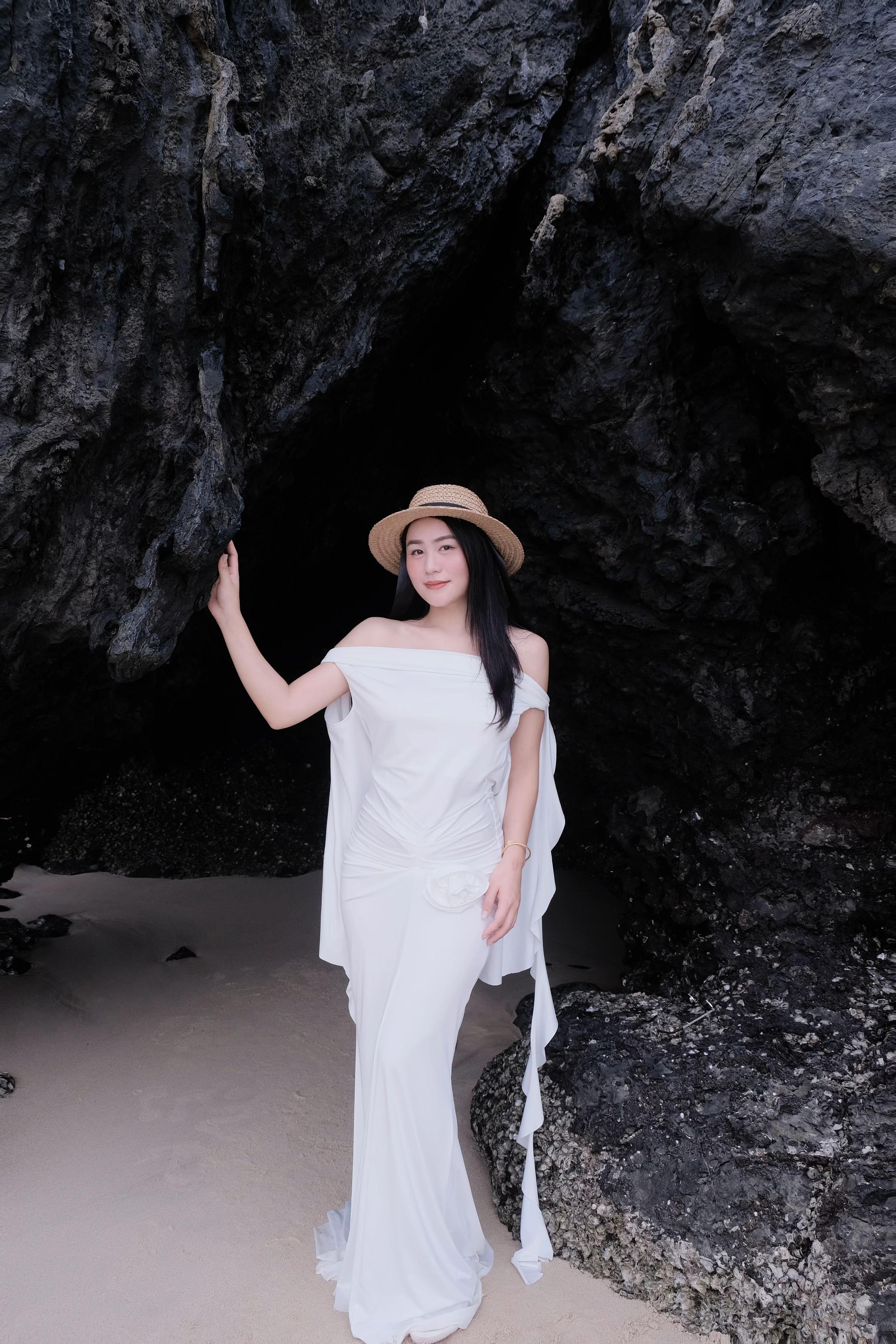@Nguyễn Tuyết Ngân