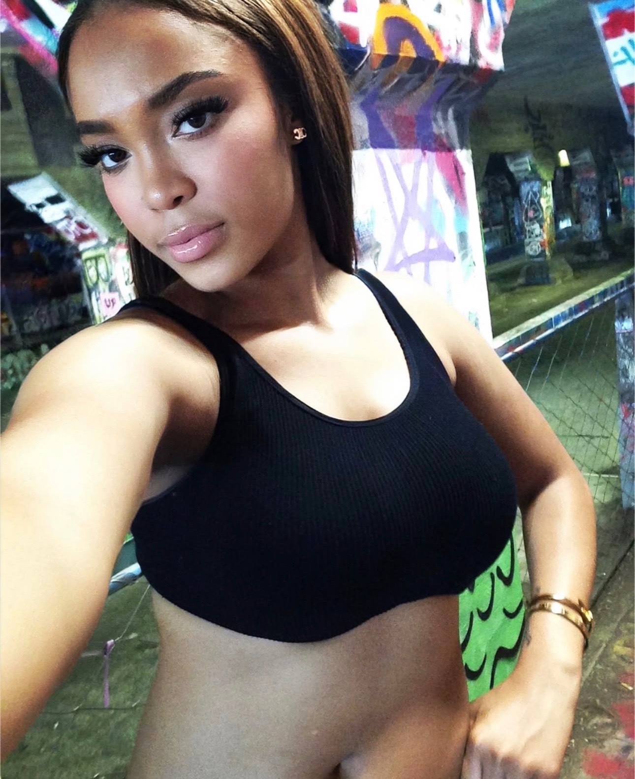 @whymanilol