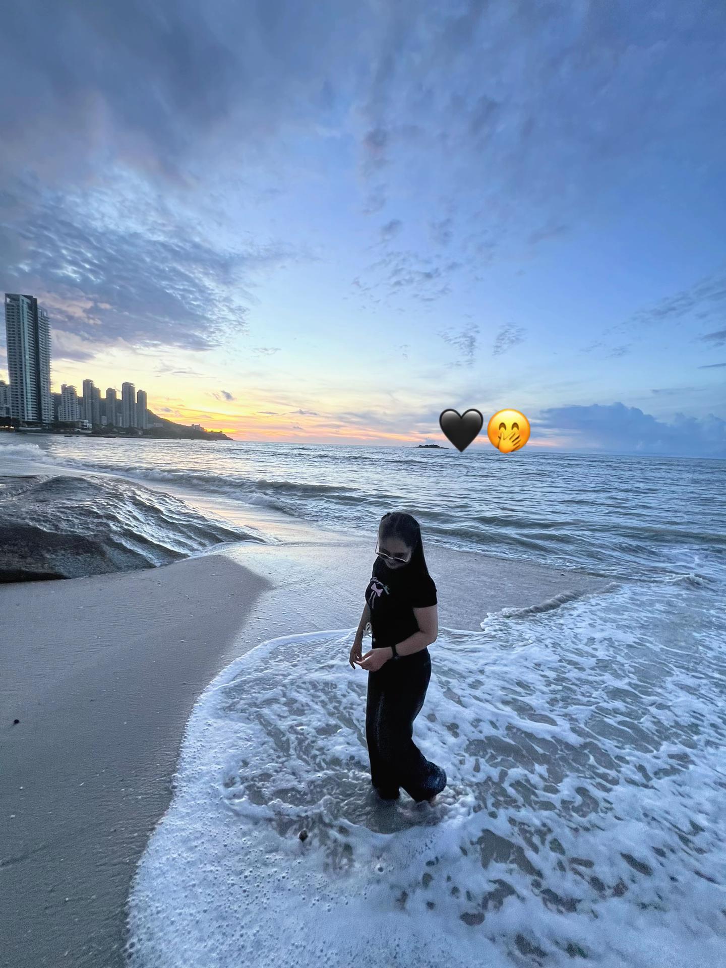 @@ade🦋