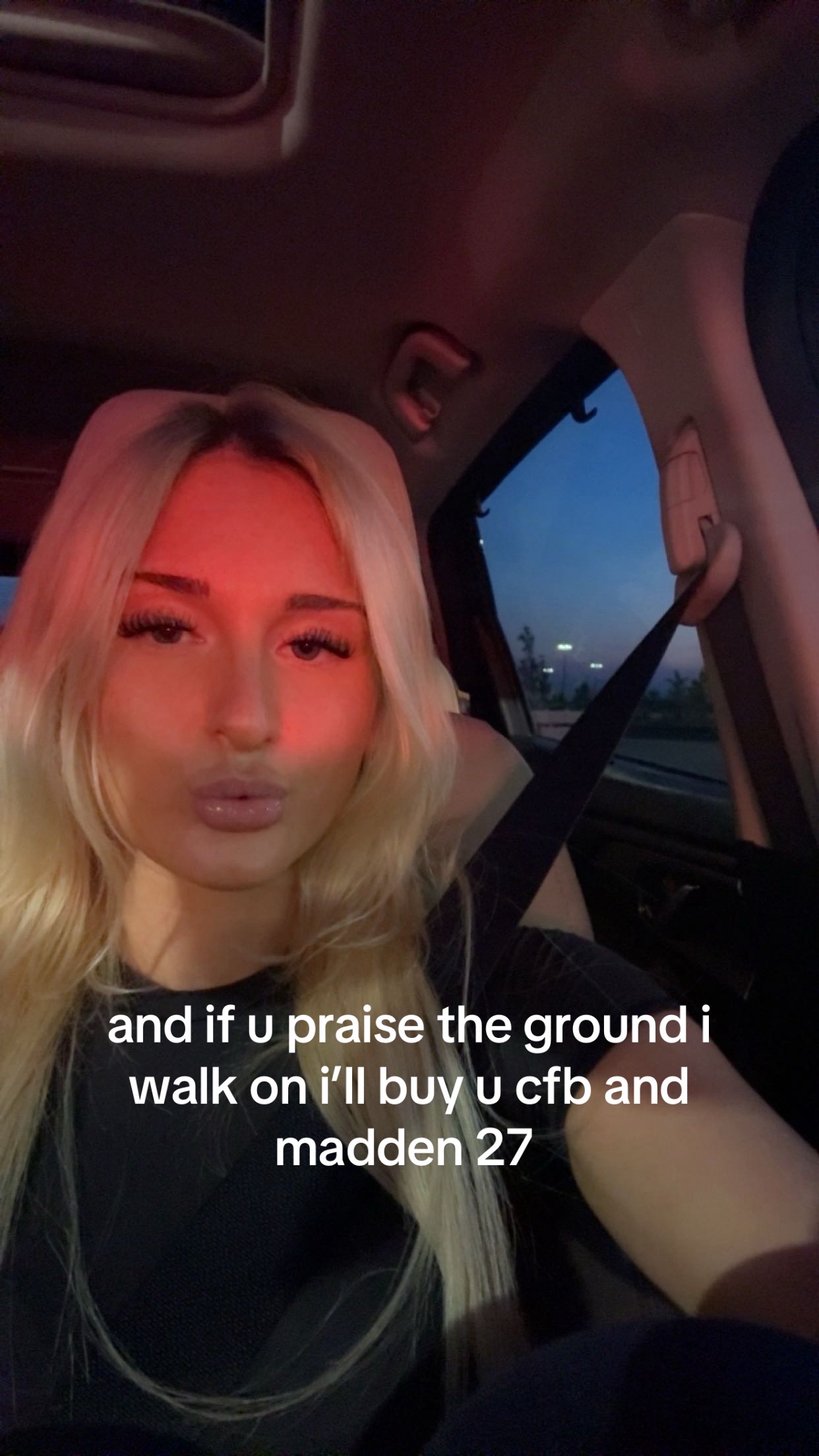 @Chloe Savoy