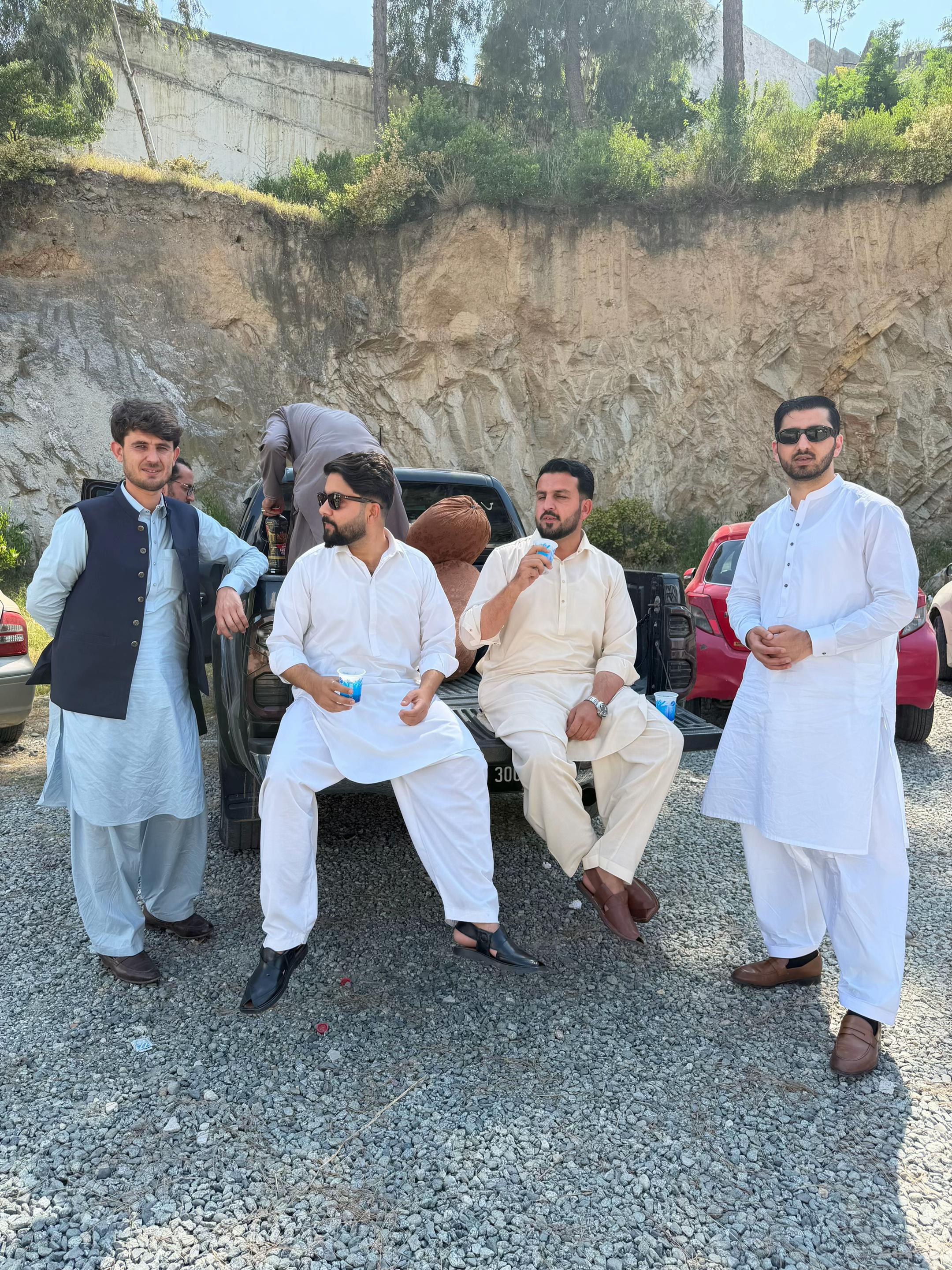 @Zaid Khan Lalay