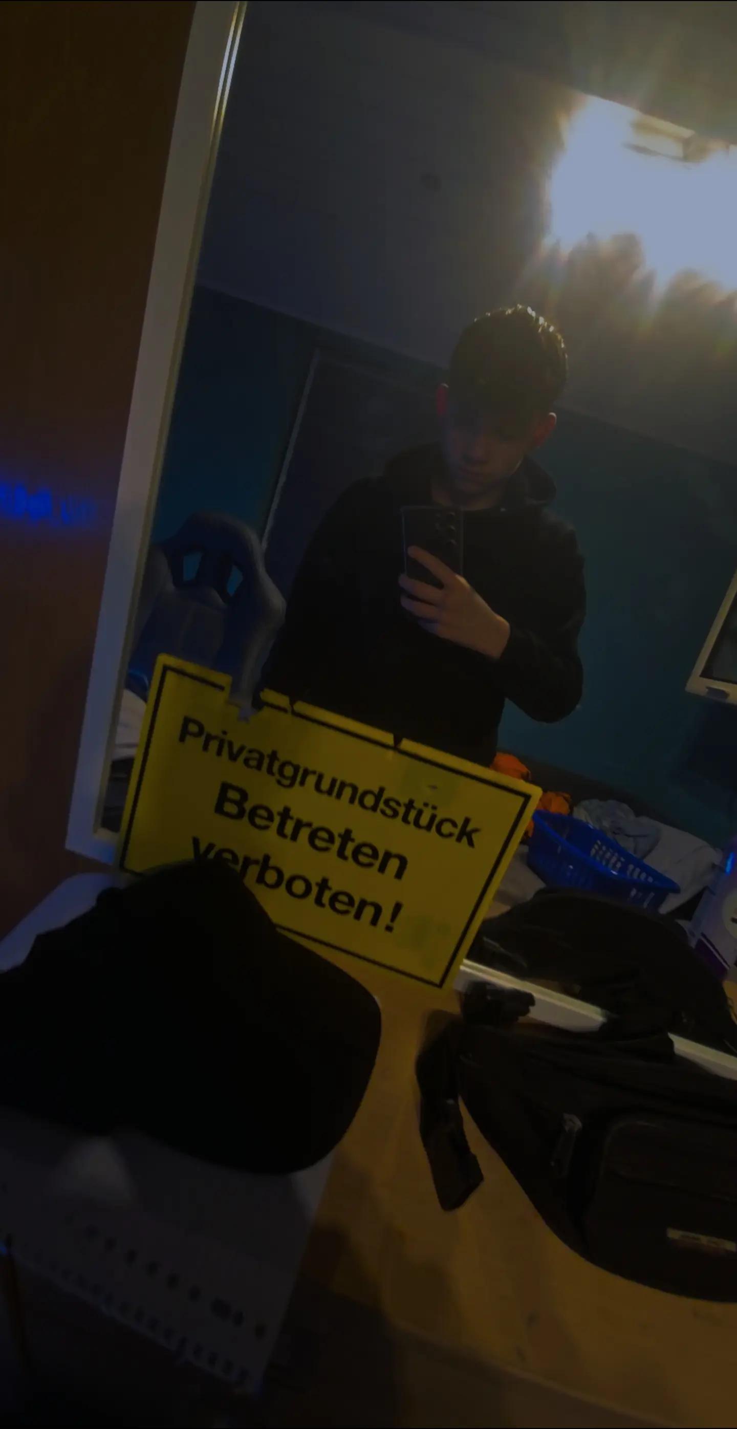 @Maxi