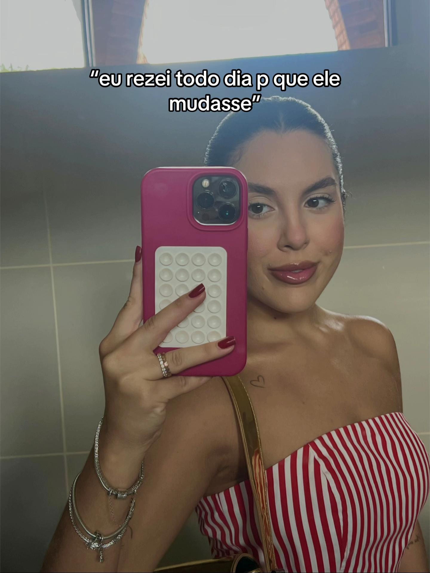 @Flora Queiroz
