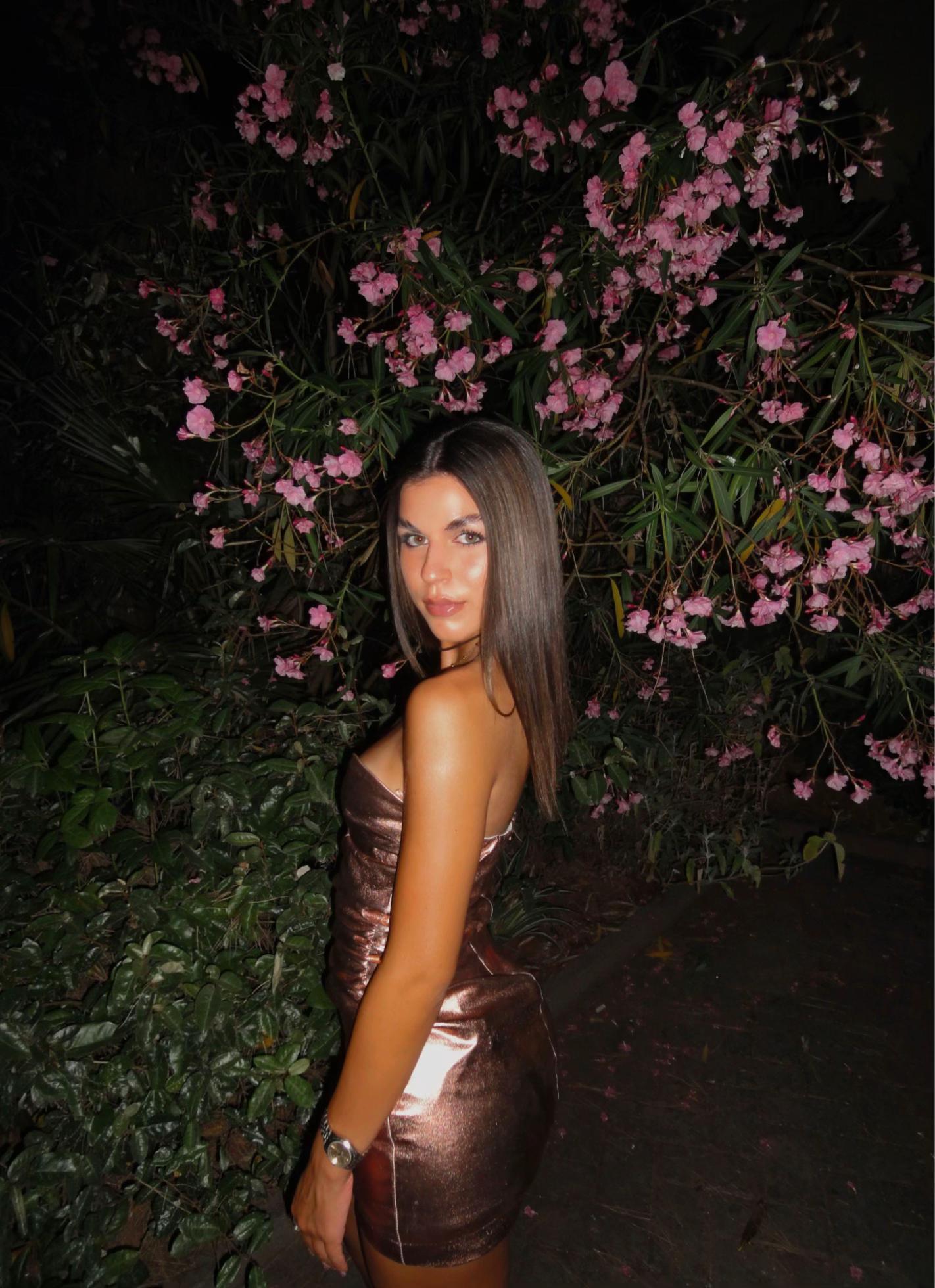 @ANNA BISERNI