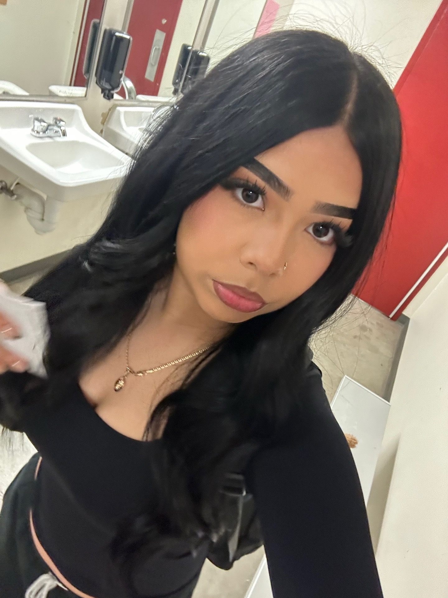 @⃟