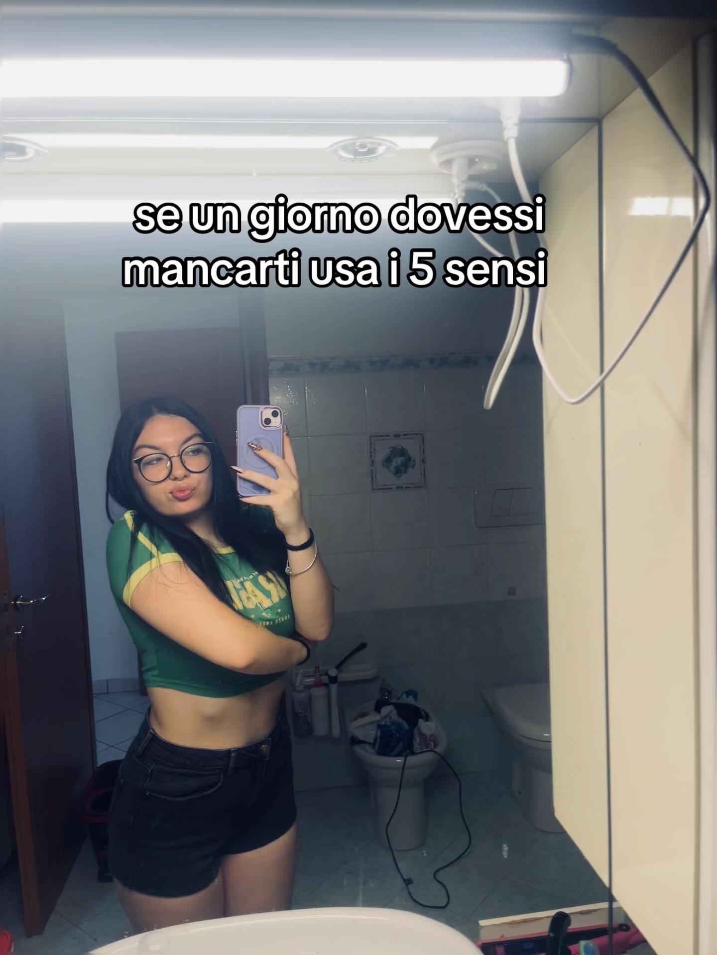 @💋🐍