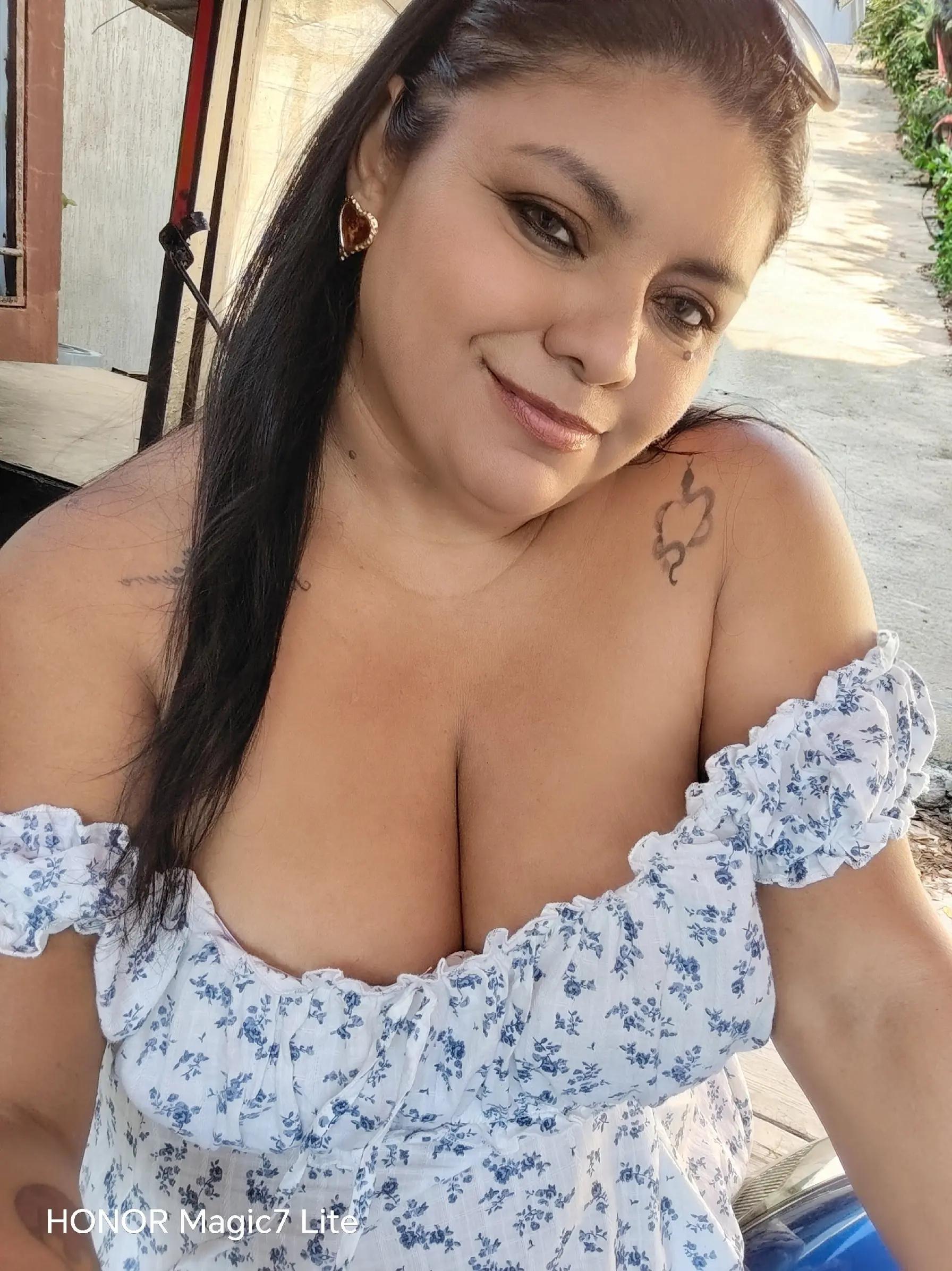 @Elizabeth Lara