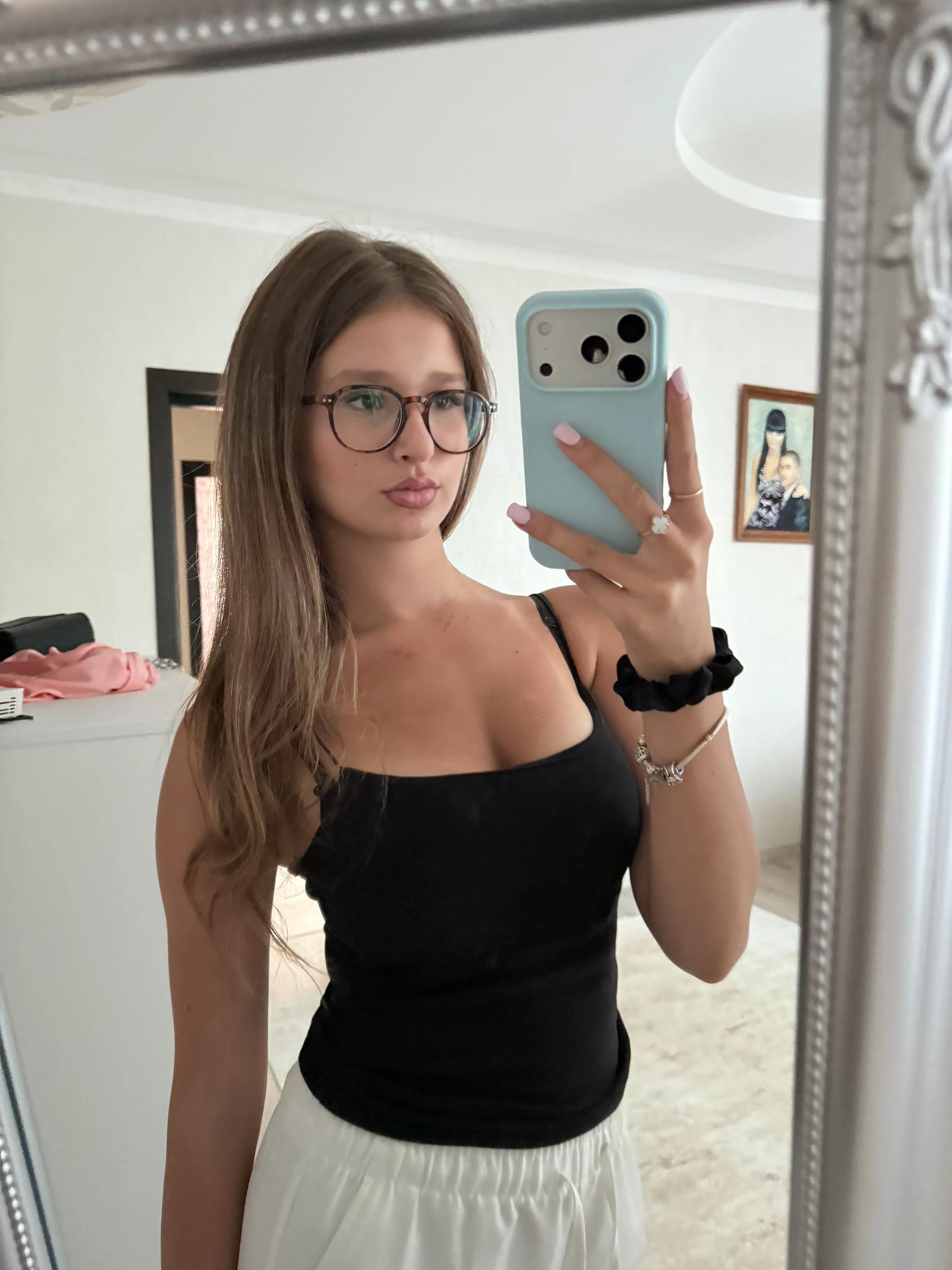 @lizkyyyyyy