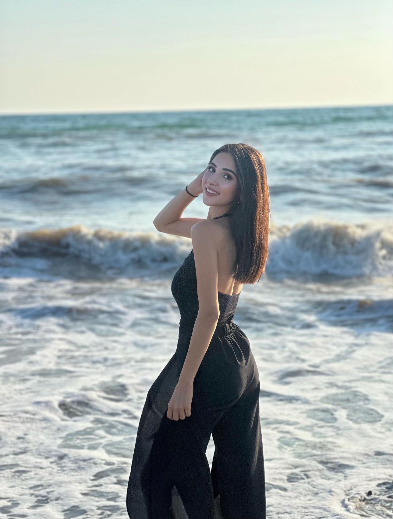 @𝐀𝐘