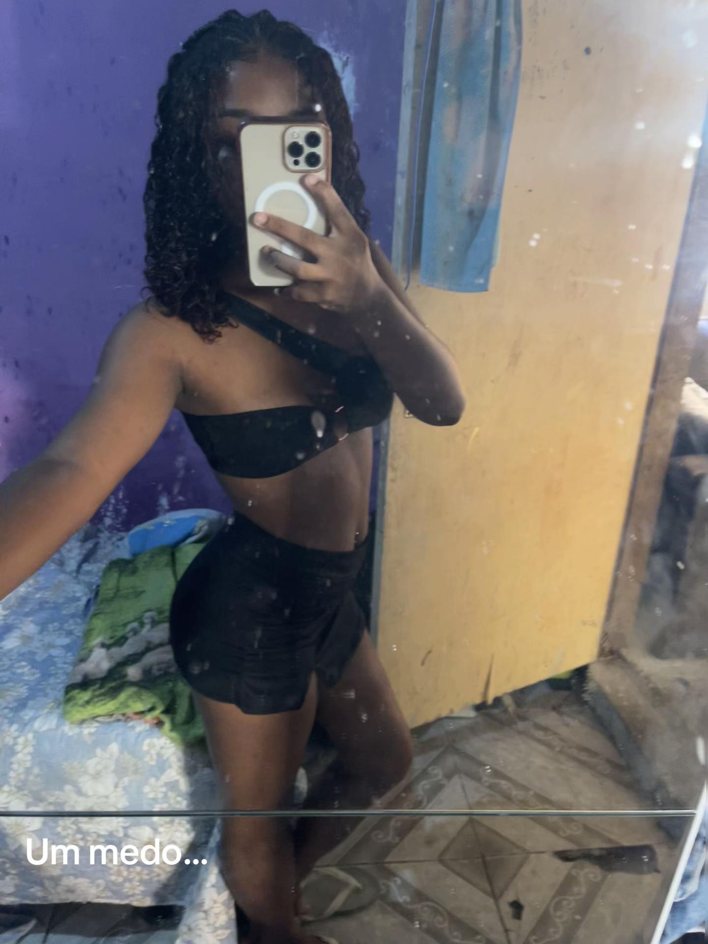 @lalazinha