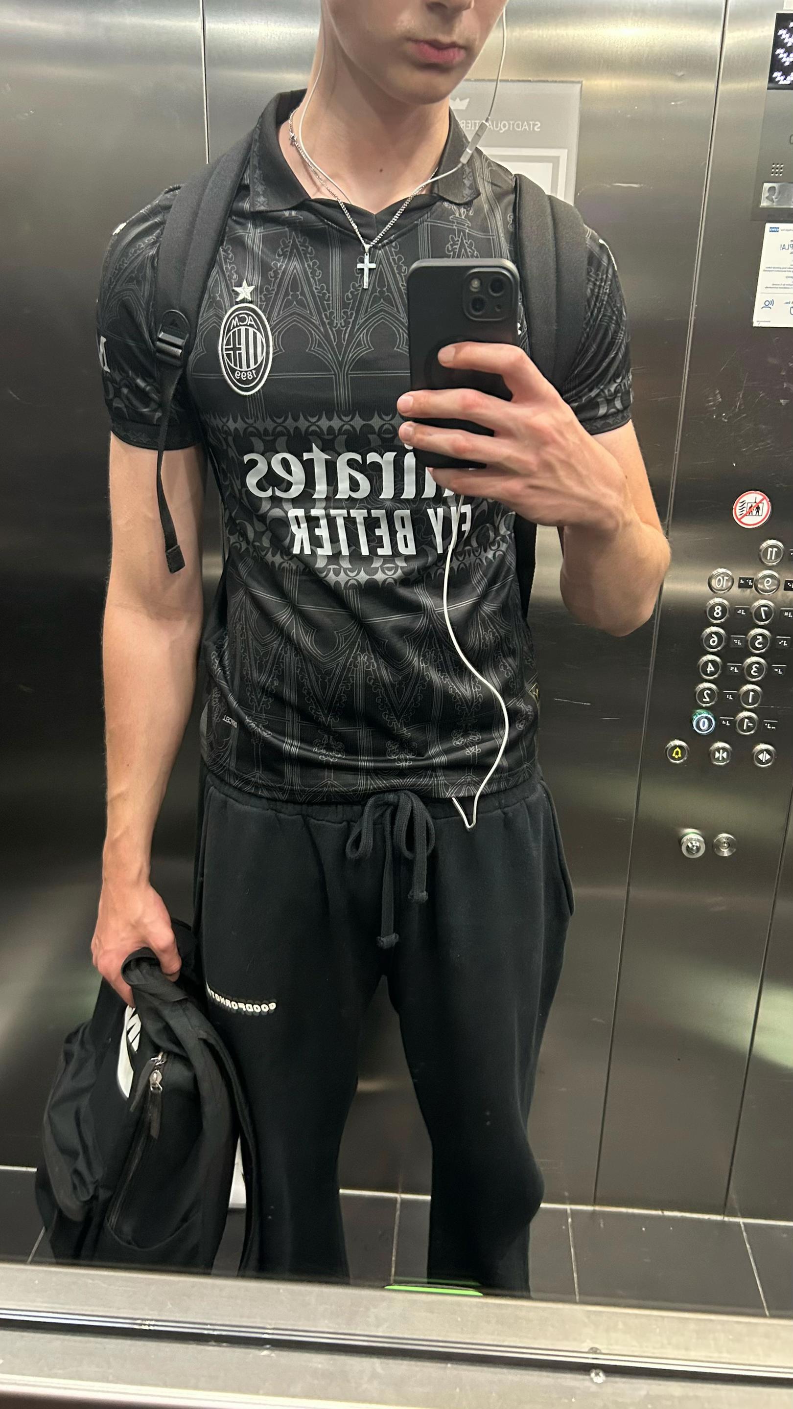 @Tom09🇩🇪