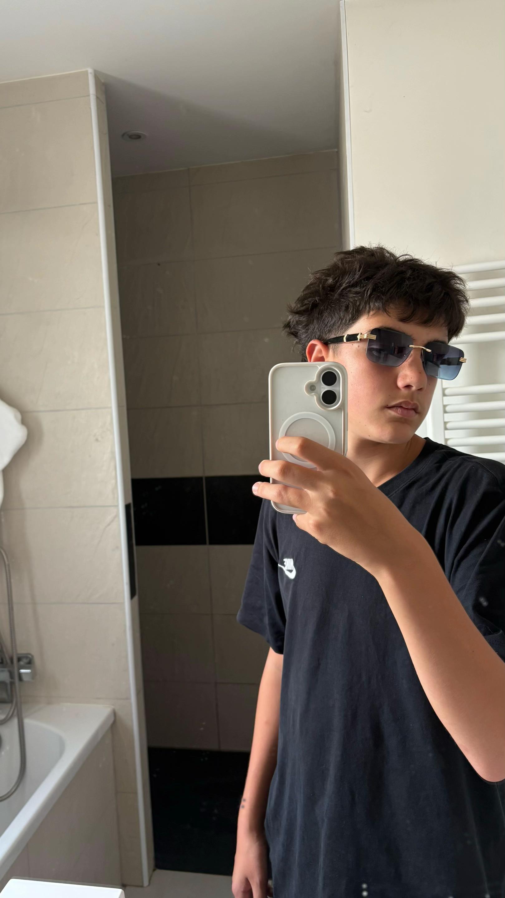 @Axel💨🧼