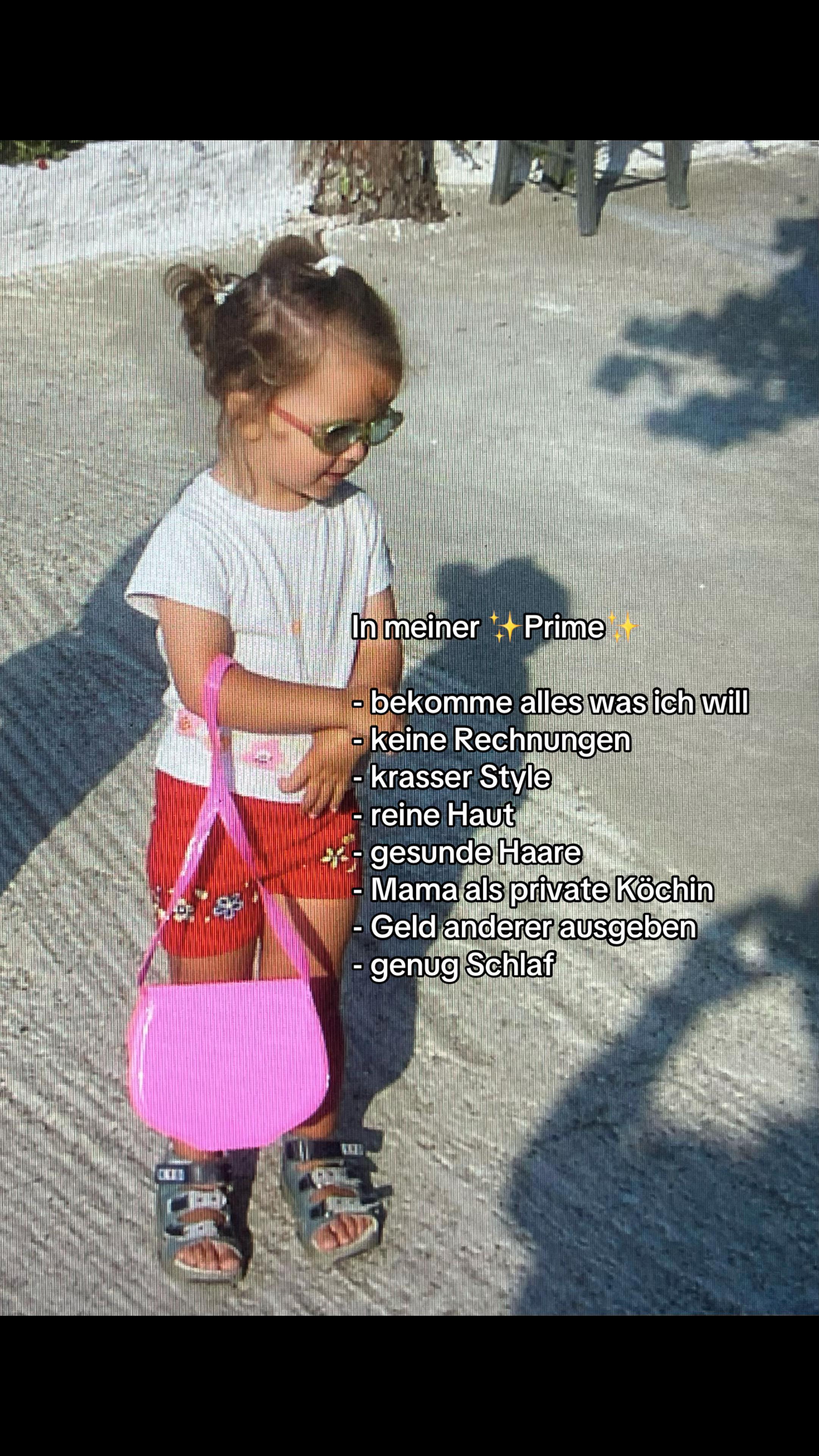 @Vicky💫