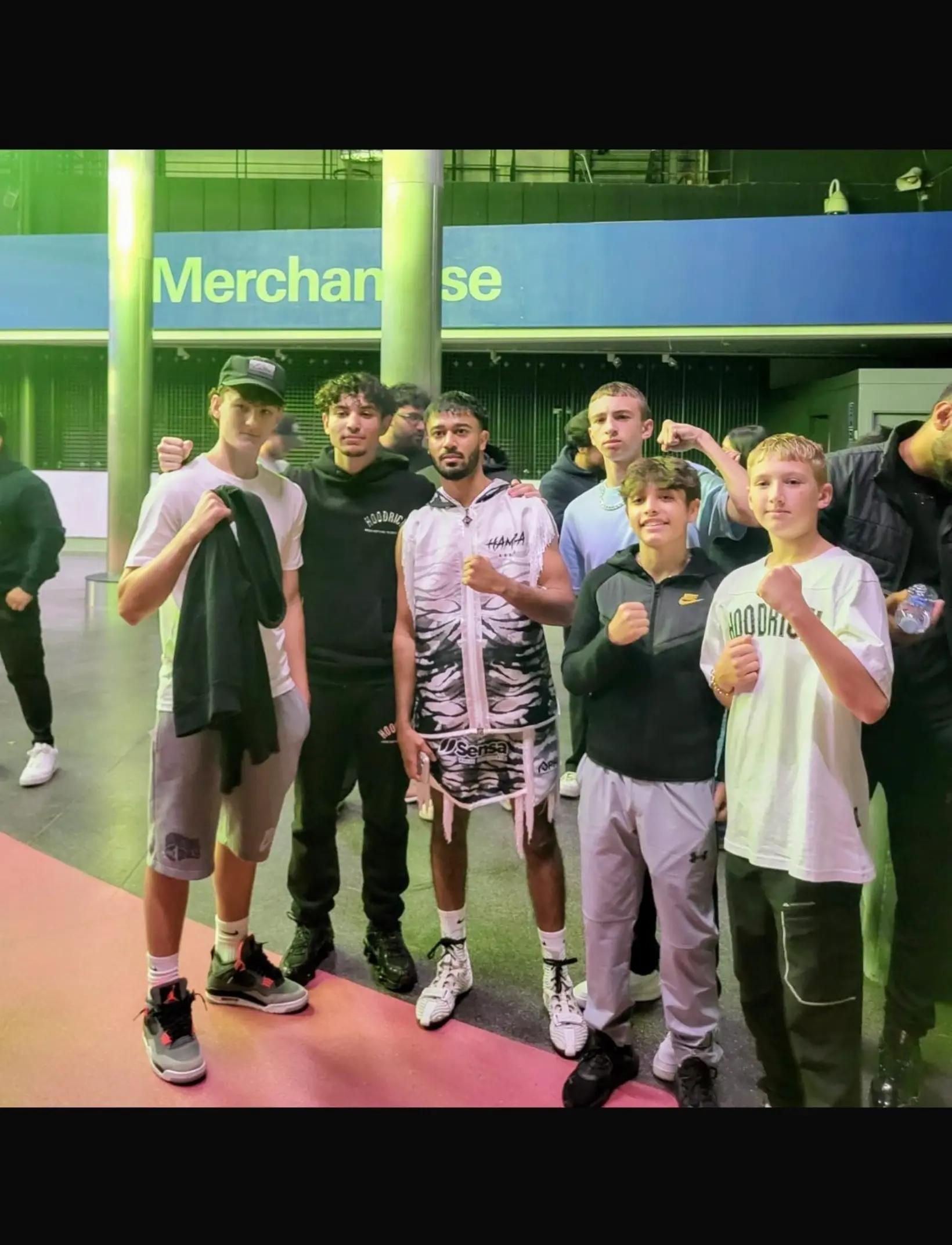 @Karlen🥊
