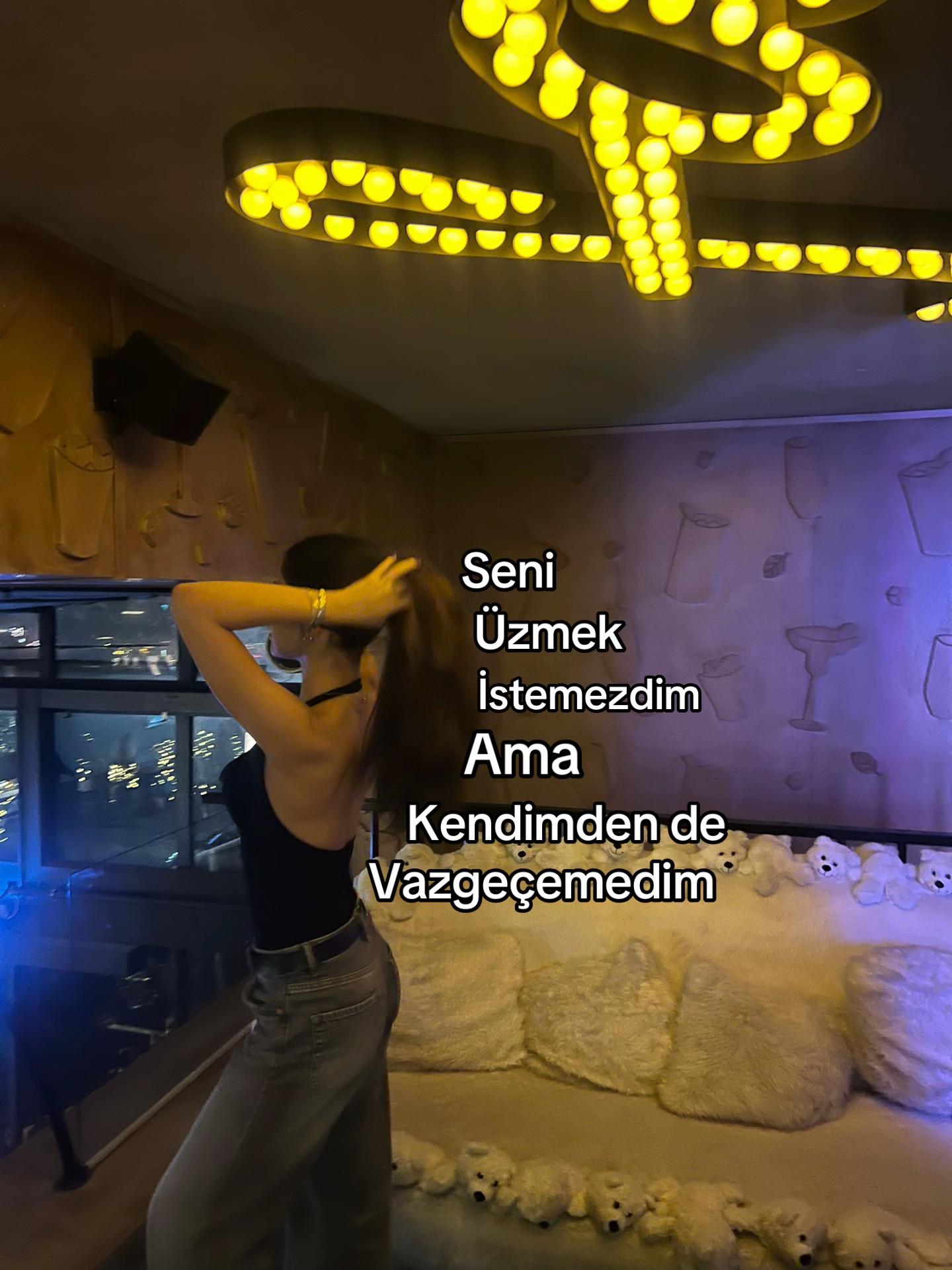 @deren_ozgur