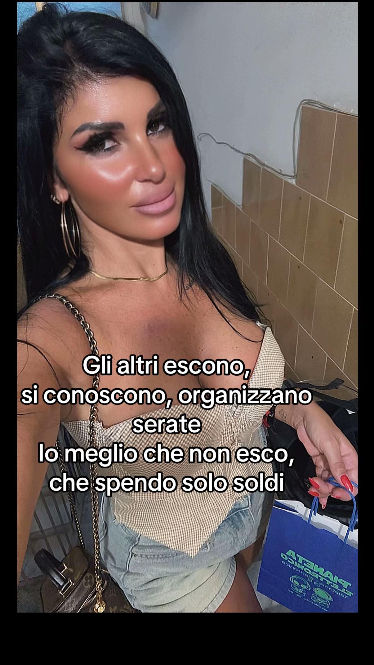 @Simona-Fitgirl