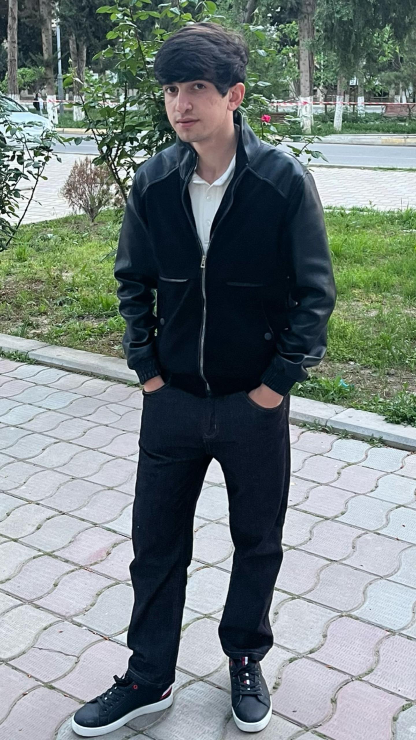 @️