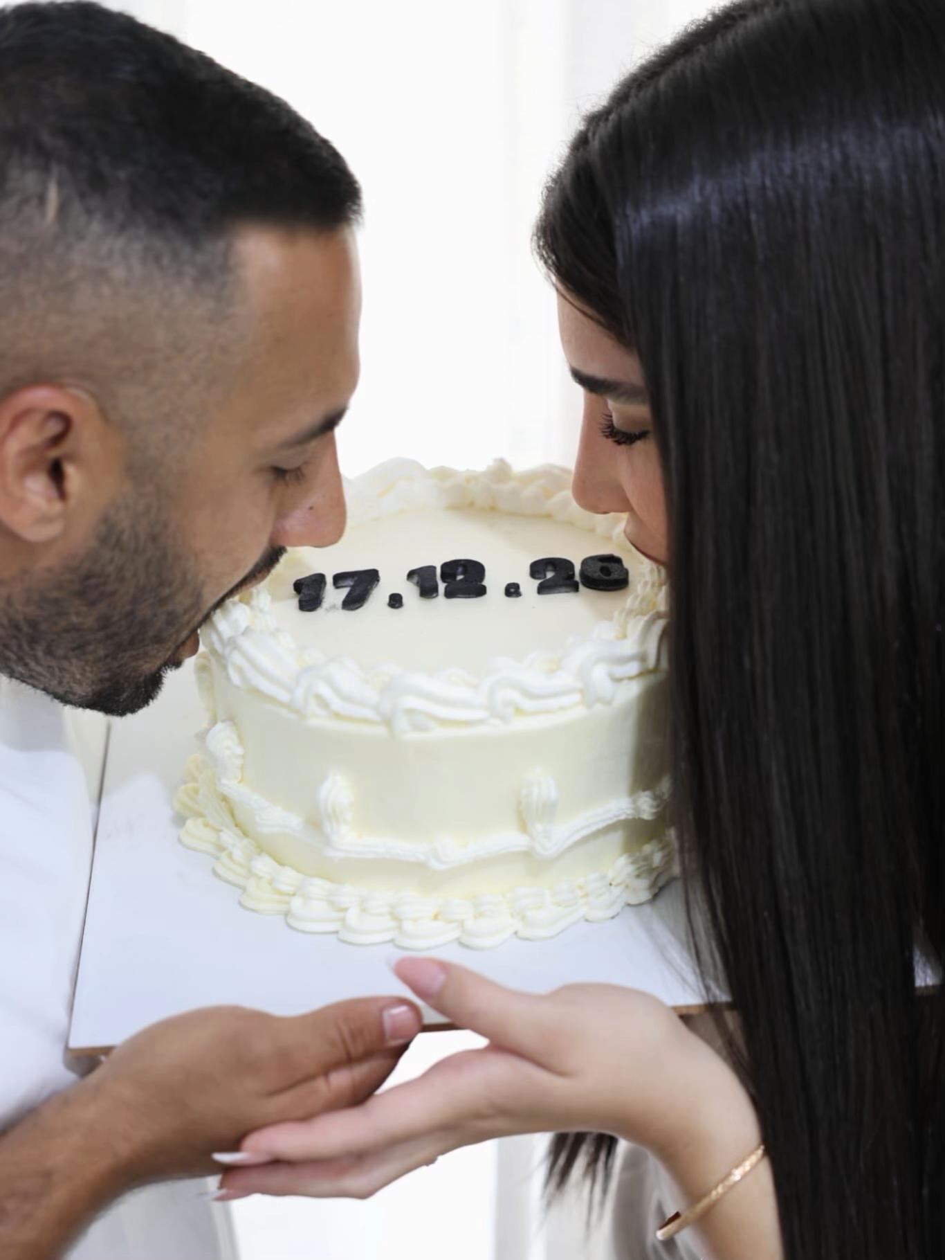@יובל בללו מעצבת גבות