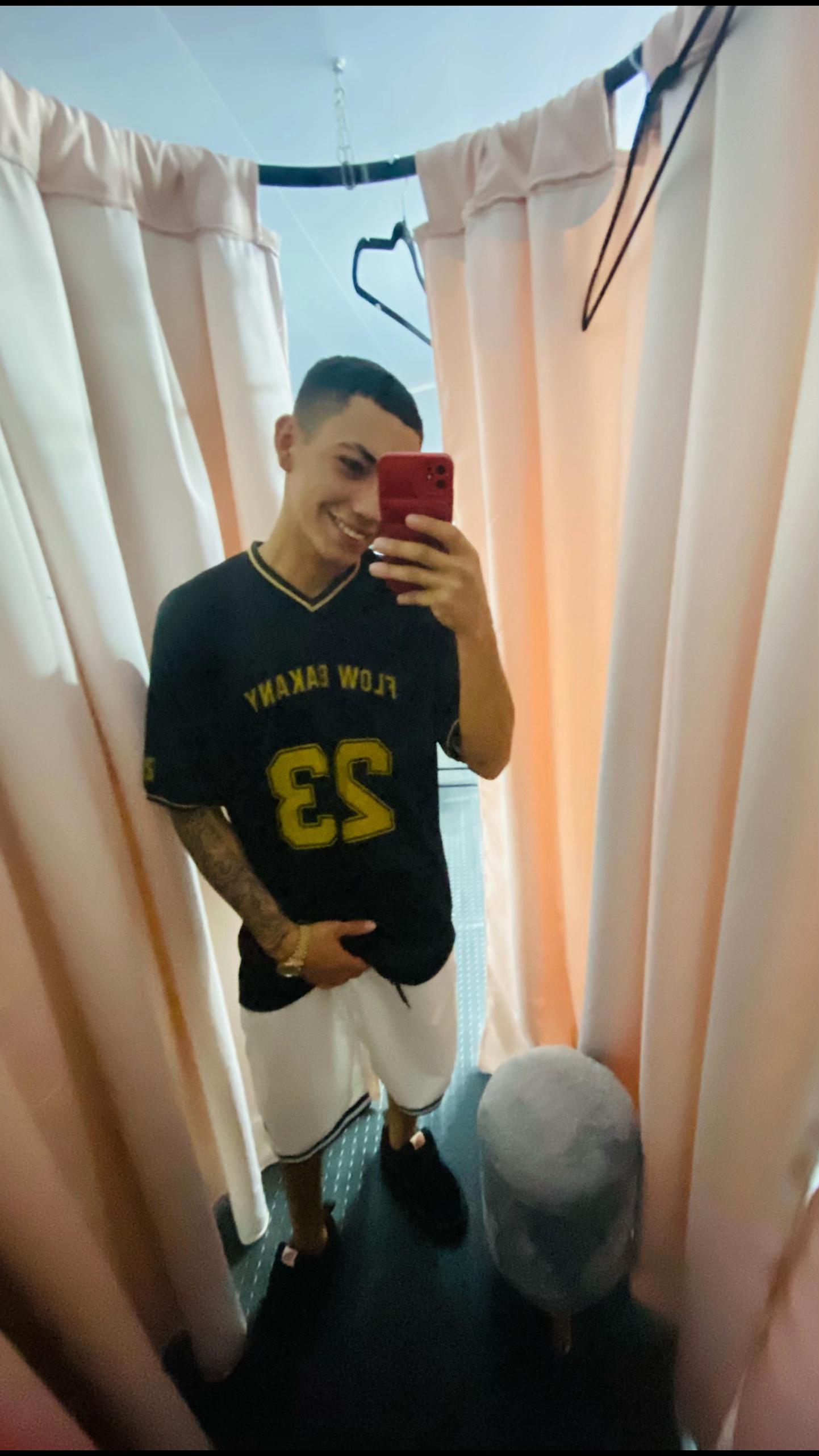 @Lautaro Miller