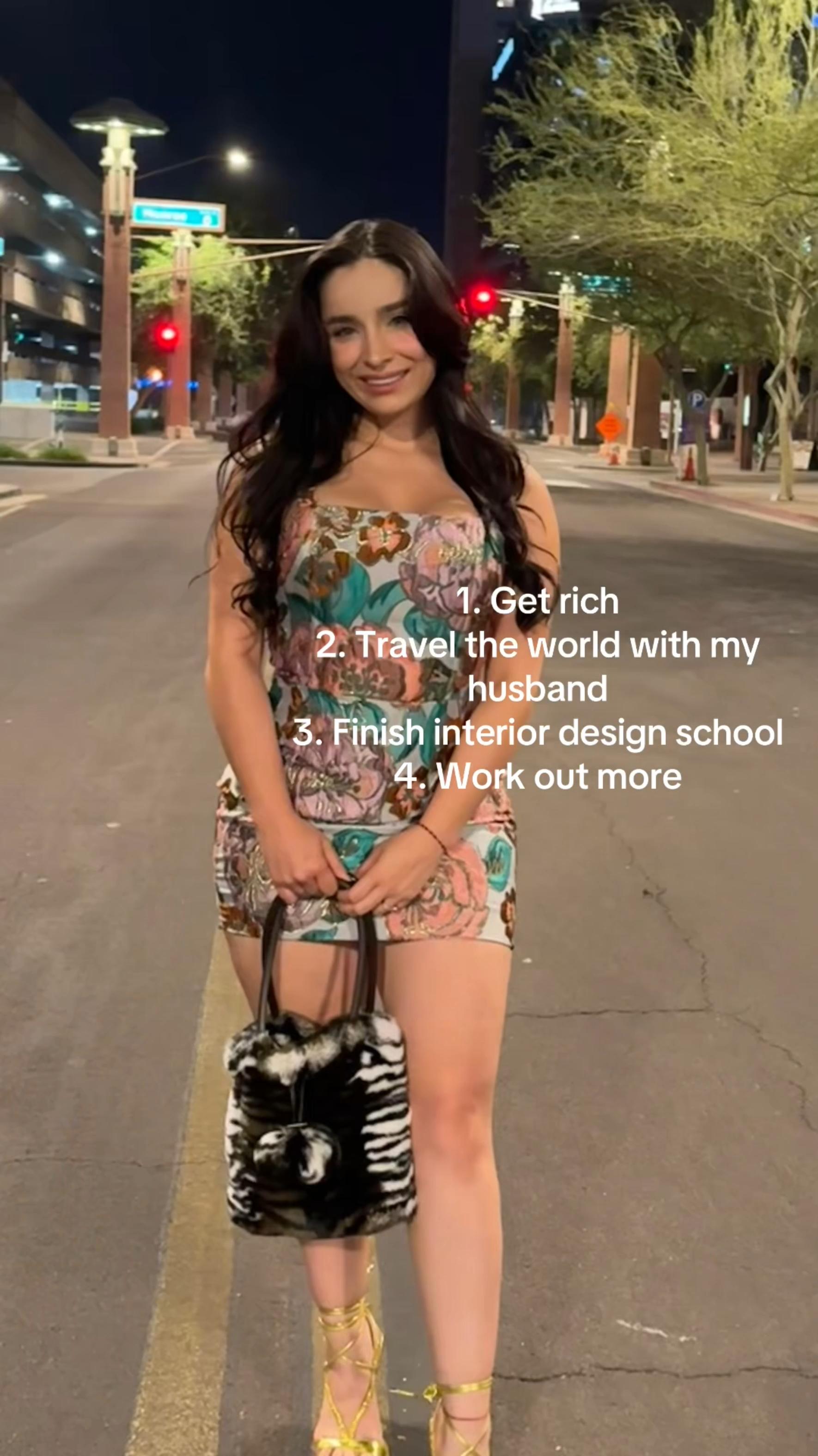 @(っ◔◡◔)っ ♡ Marthalizz Munguía