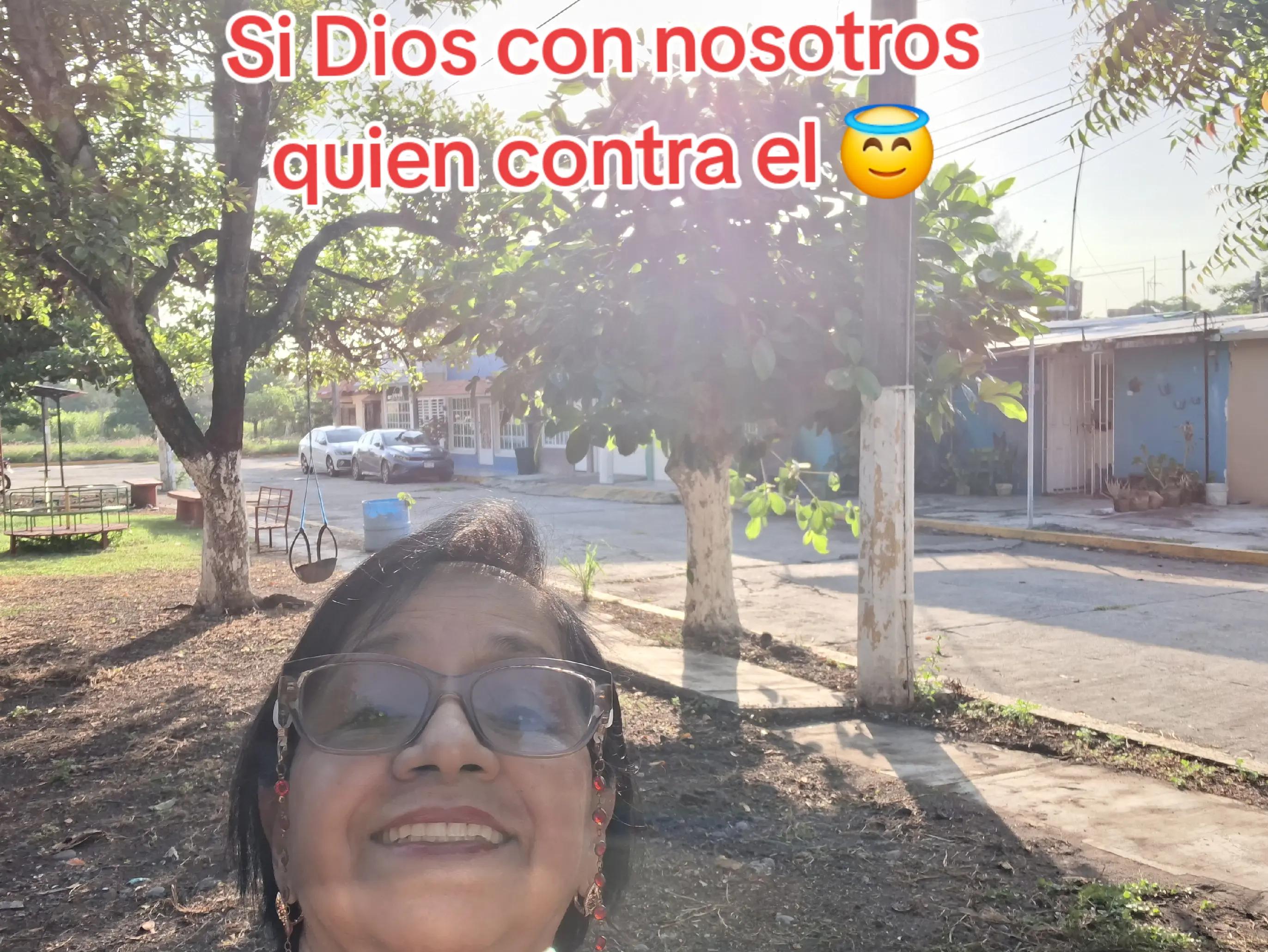 @Lupita Vélez única