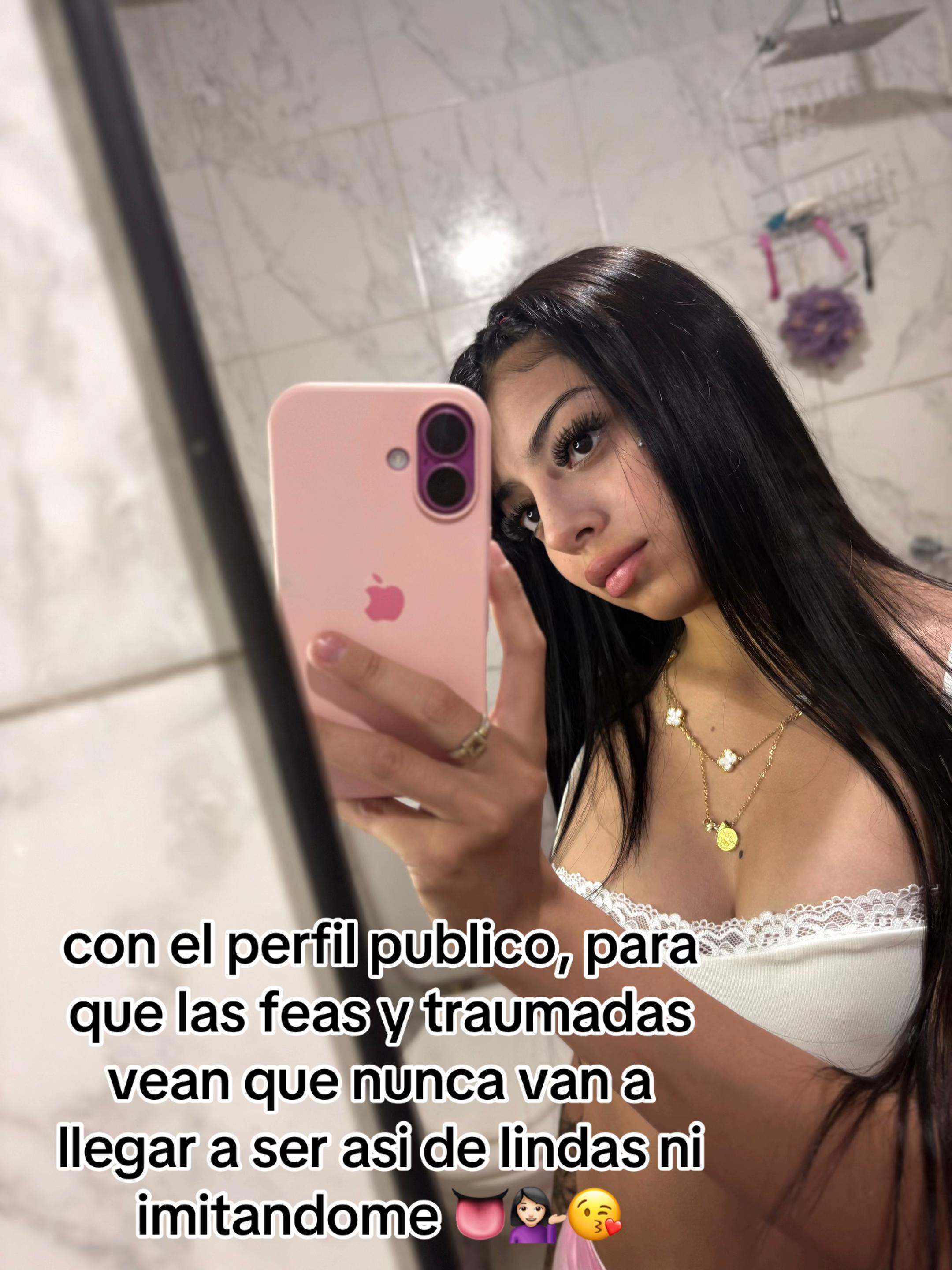 @Paola denise