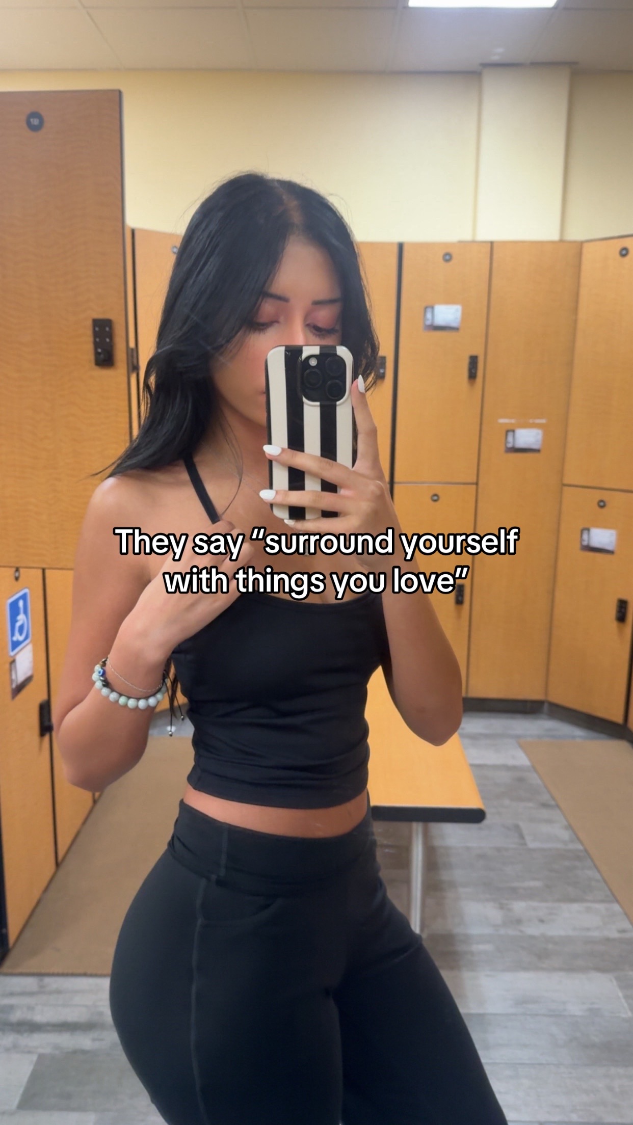 @momospersonalshopper