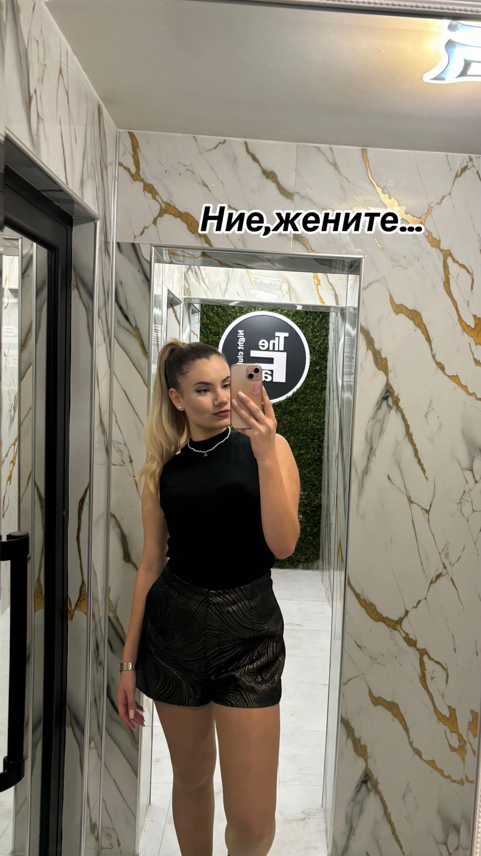 @Aviii