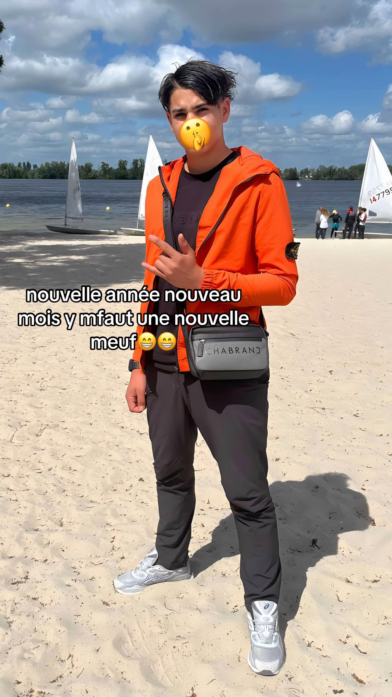 @๐๐๐