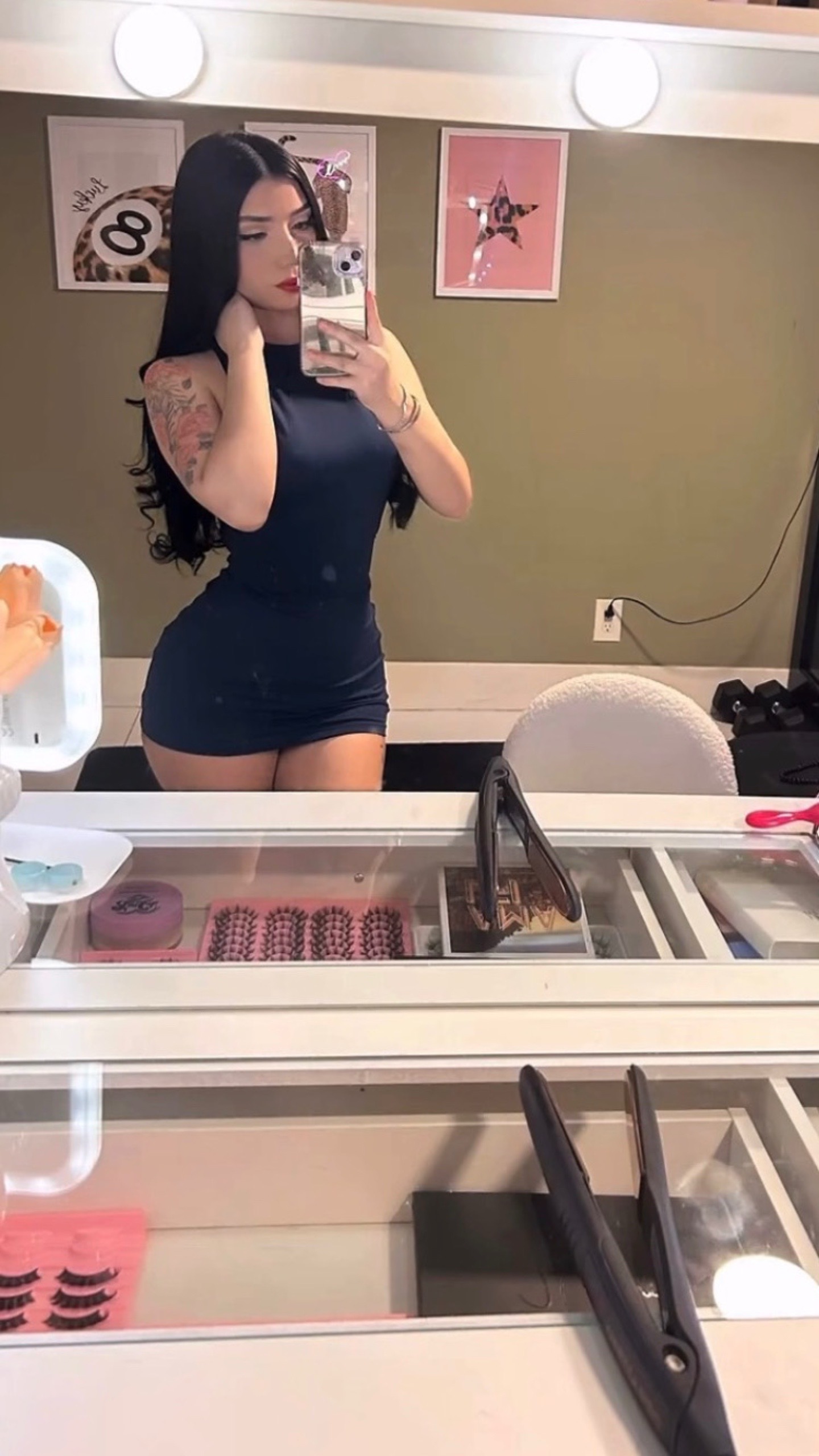 @✰