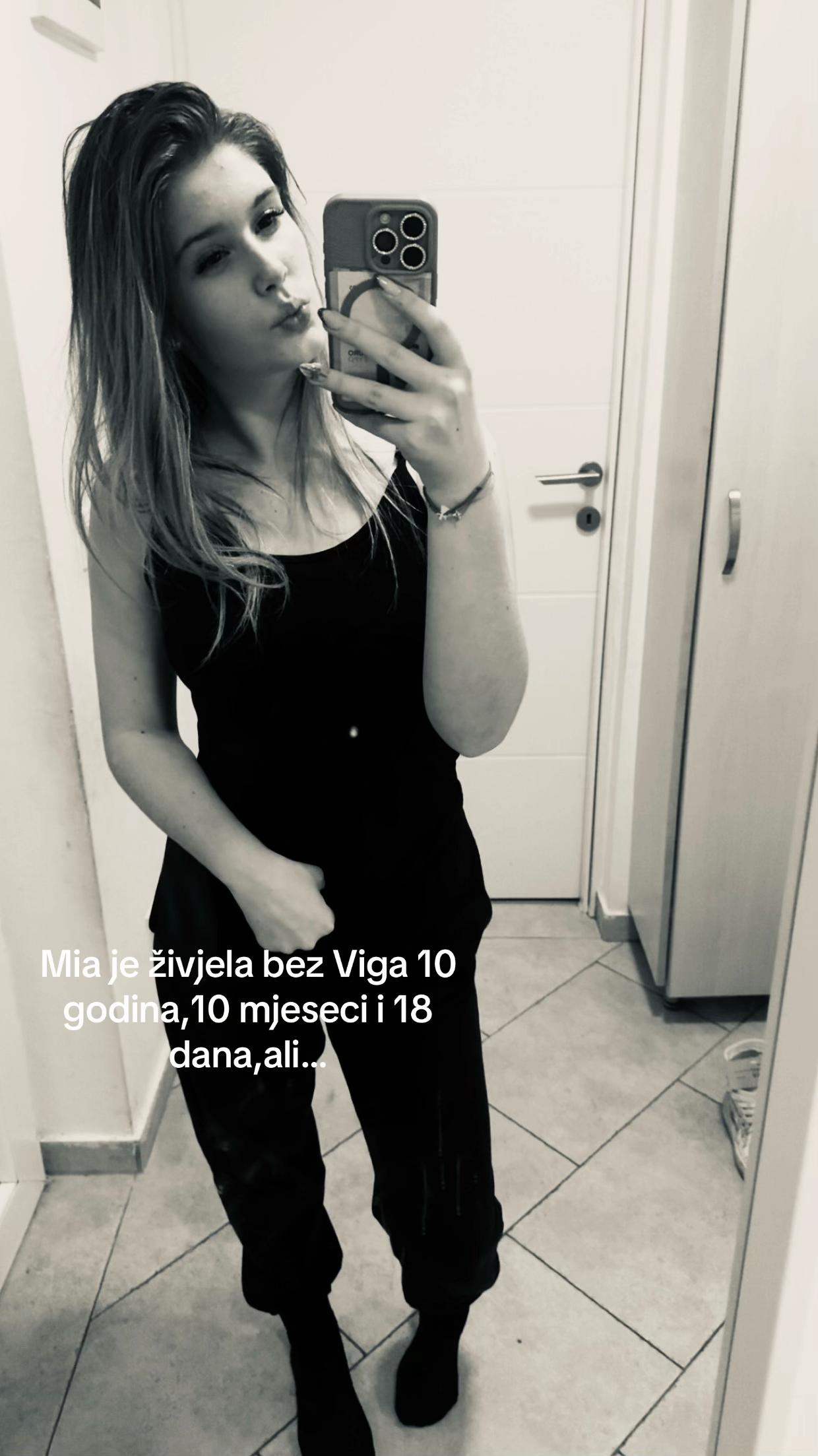 @mia