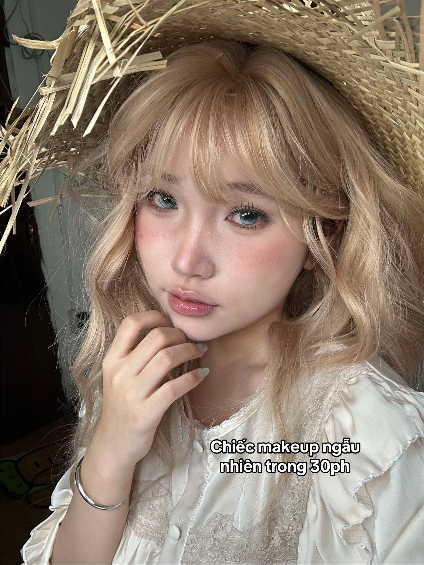 @Emly - Du học sinh Thủ Đức
