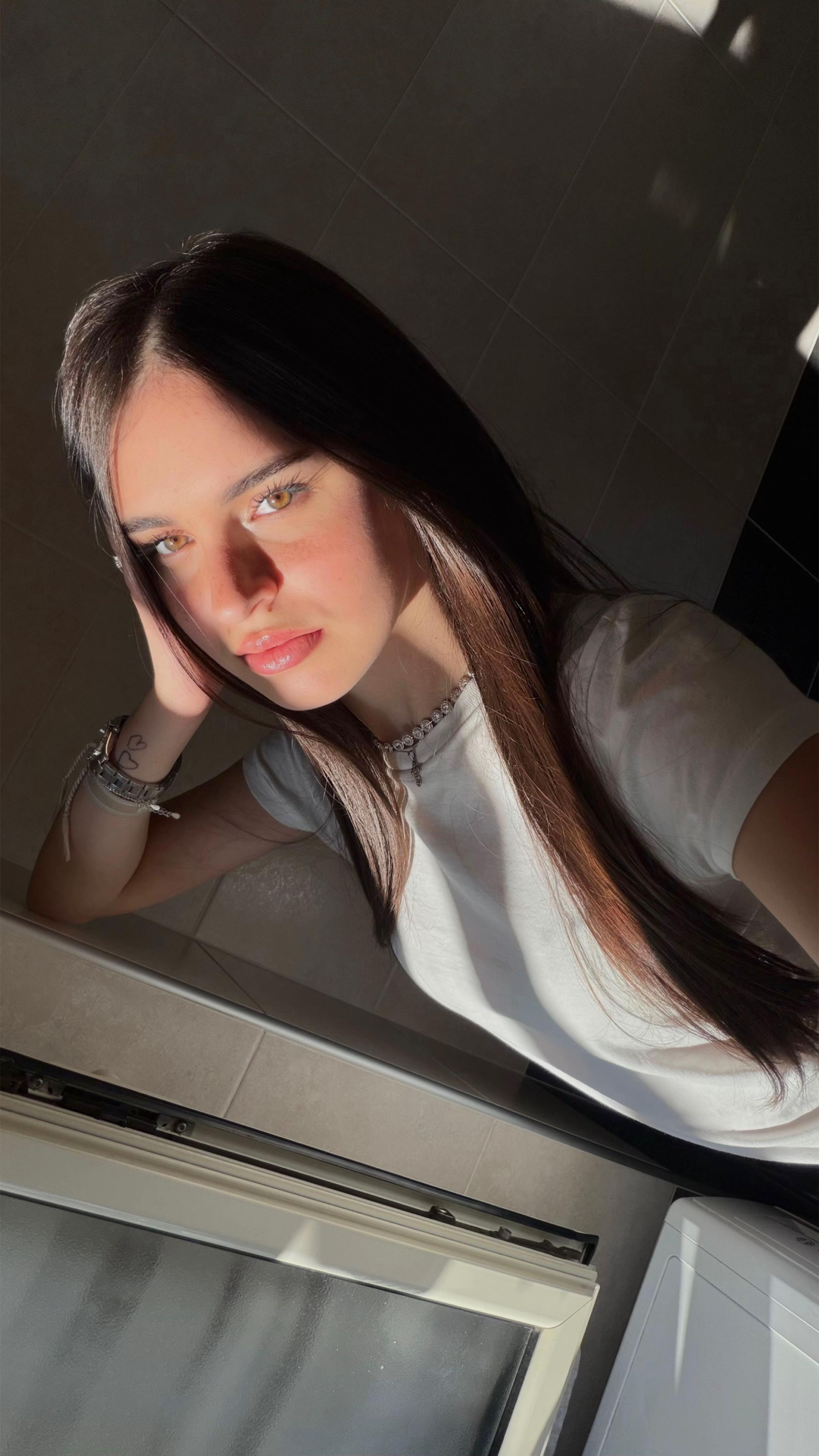 @elena